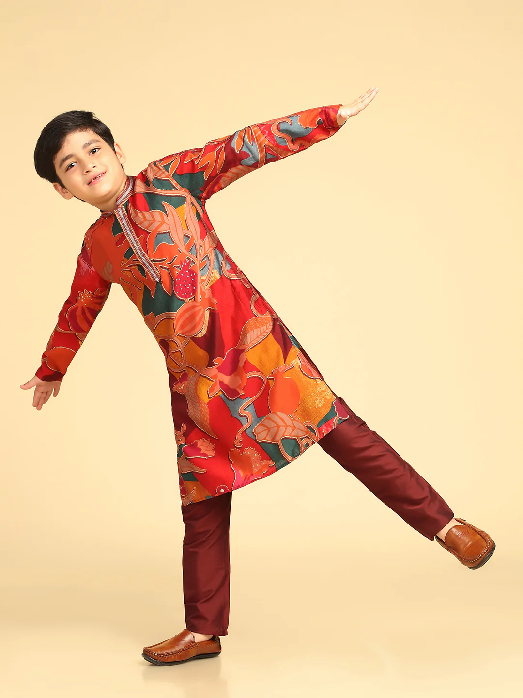 Boy's Multi Printed Abstract Kurta - Image 7