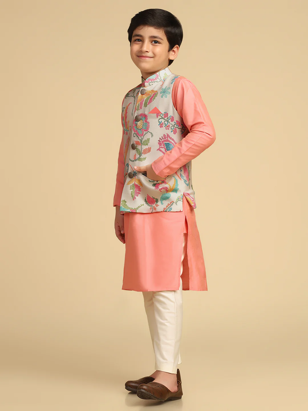 Boy's Multi Printed Bandhani Nehru Jacket - Image 2