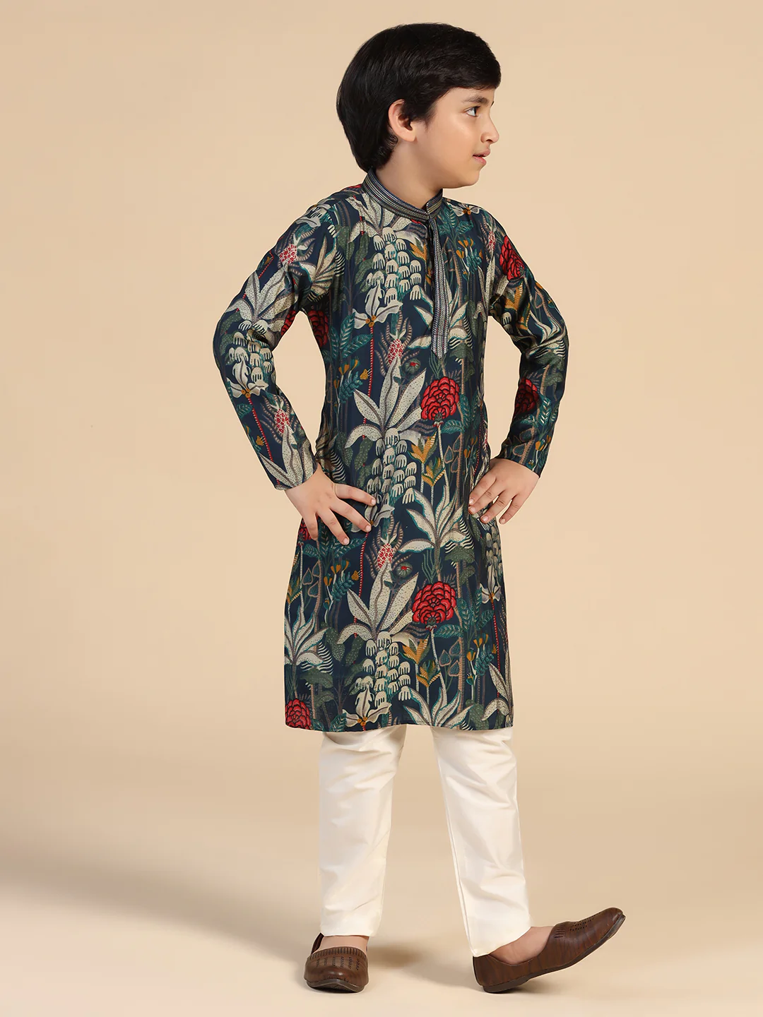 Boy's Navy Blue Floral Kurta Pyjama Set - Image 2