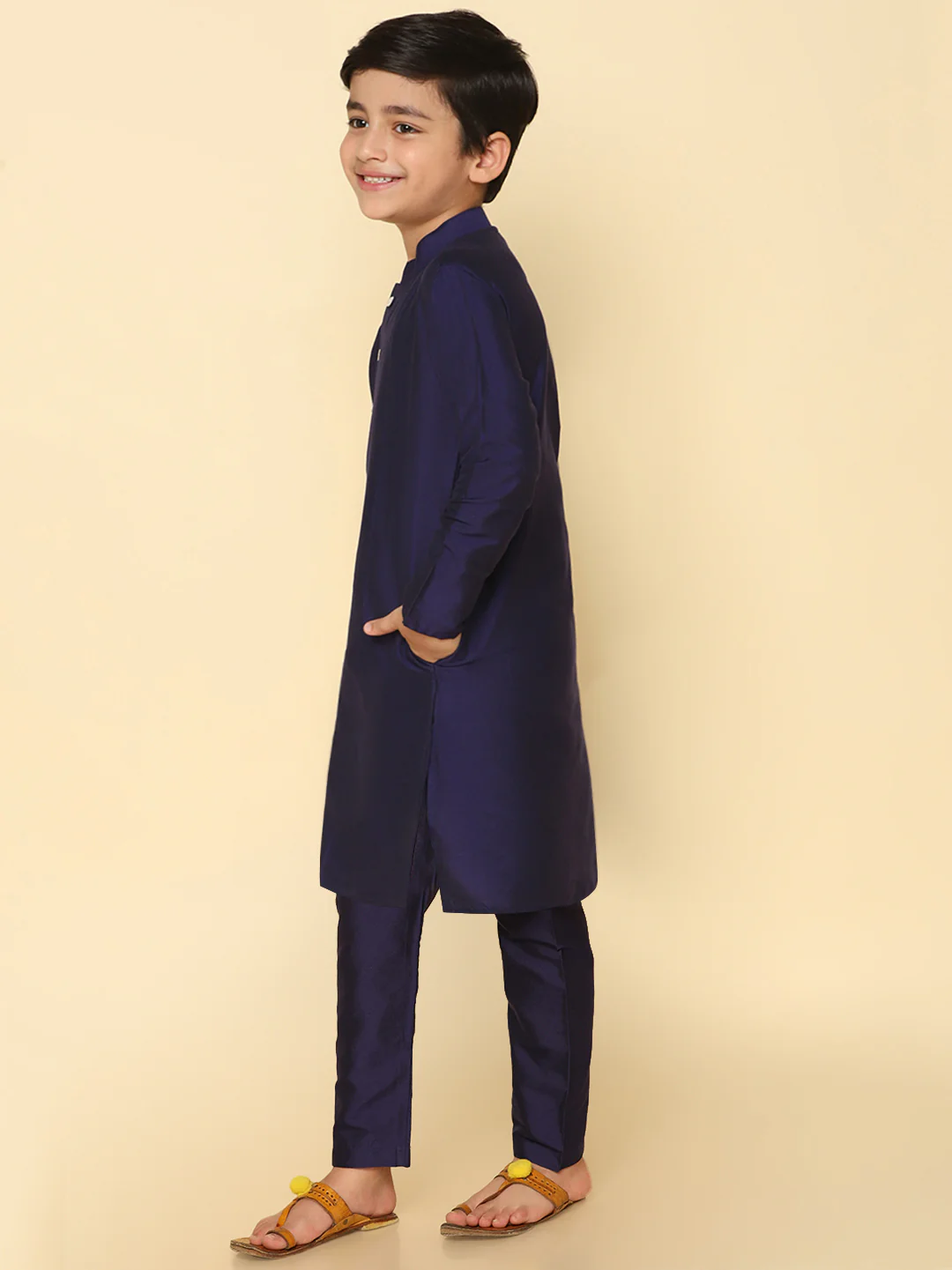Kisah Boys Navy Blue Kurta Pyjama Set - Image 3