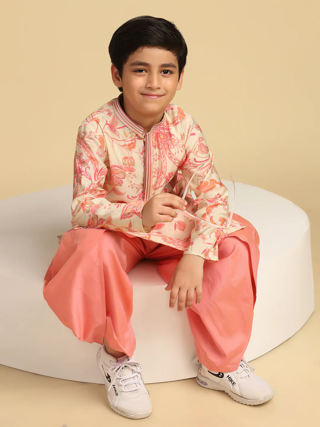 Boy's Off White Printed Floral Kurta Dhoti Pant Set - Image 7