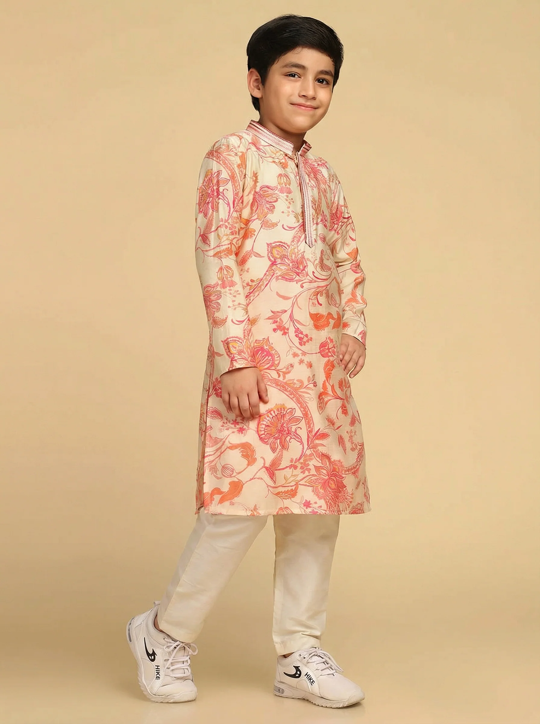 Boy's Off White Printed Floral Kurta - Image 2