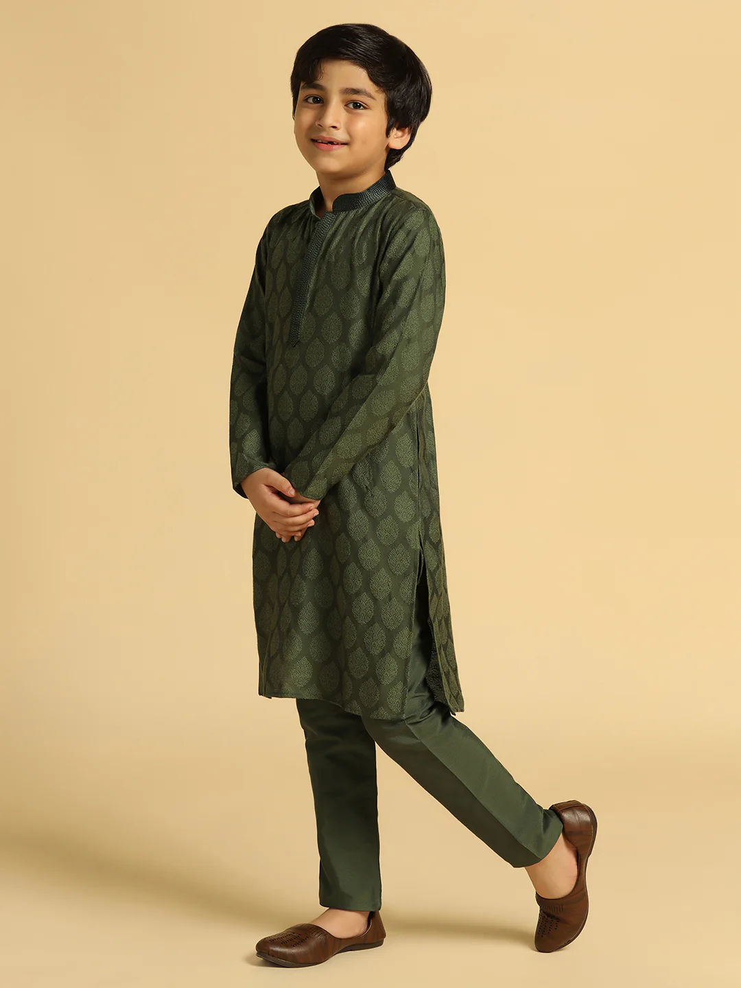 Boy's Olive Self Design Kurta Pyjama Set - Image 2
