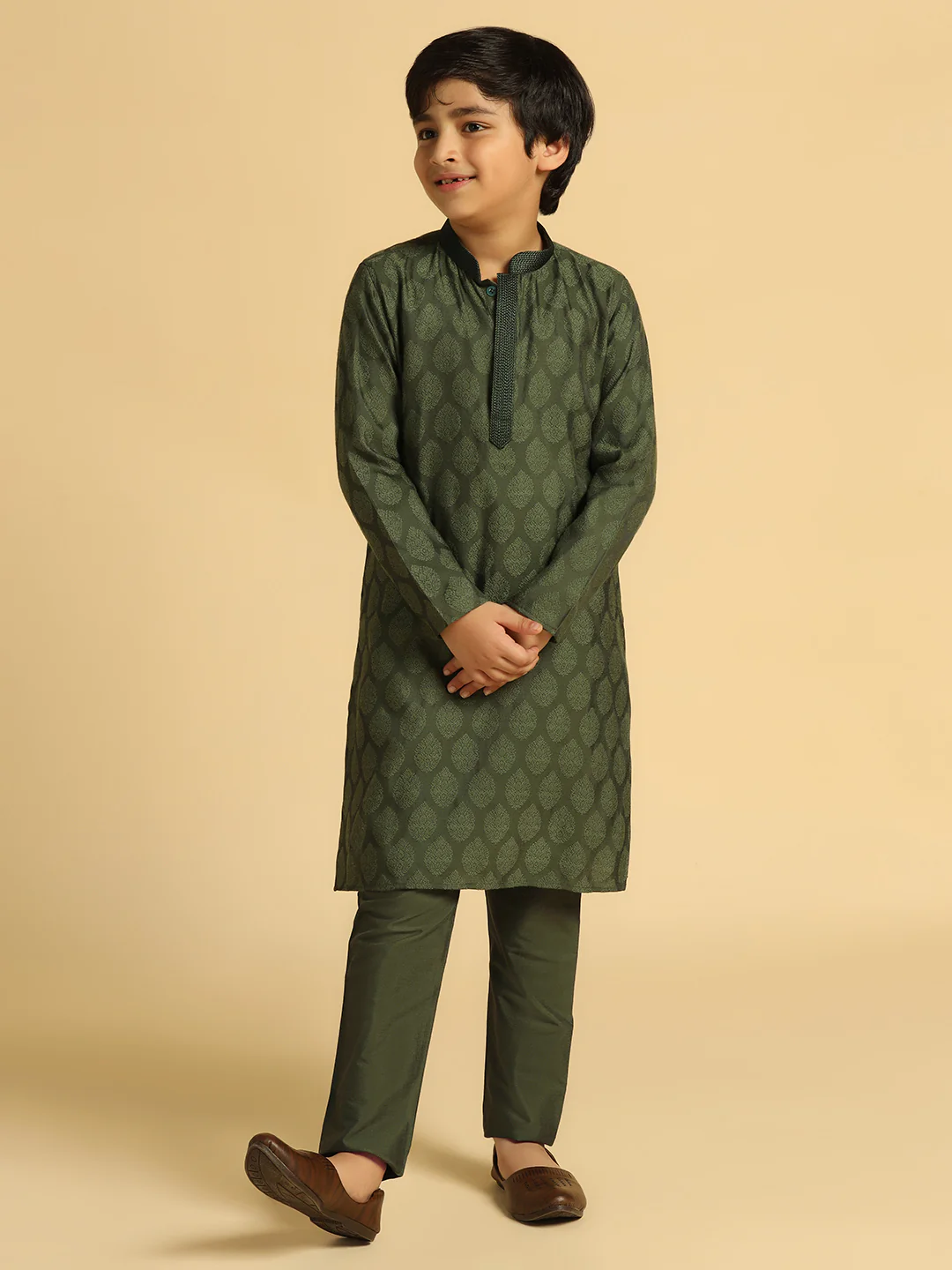 Boy's Olive Self Design Kurta Pyjama Set - Image 3