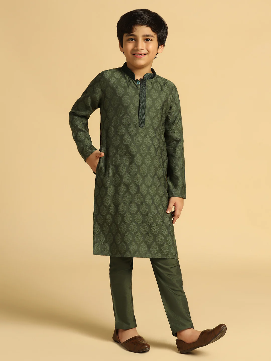 Boy's Olive Self Design Kurta Pyjama Set - Image 7