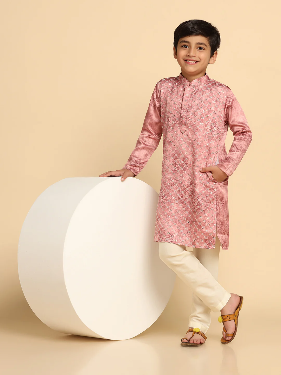 Boy's Pink kurta Pyjama Set - Image 7