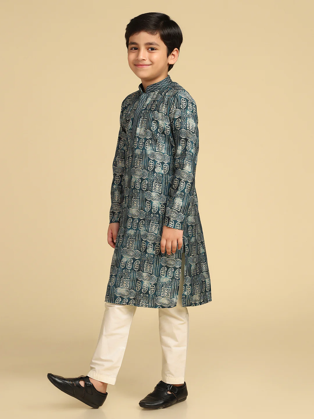 Boy's Turquoise Blue Printed Paisley Kurta Pyjama Set - Image 2