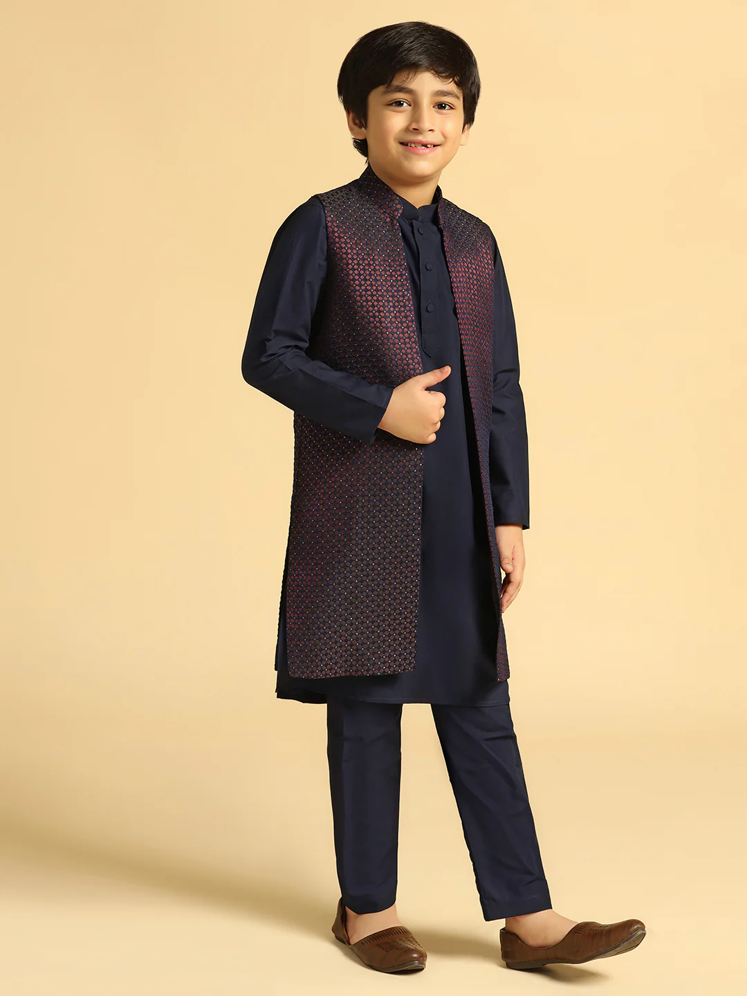 Boy's Wine Self Design Kurta Jacket Pyjama Set - Image 3