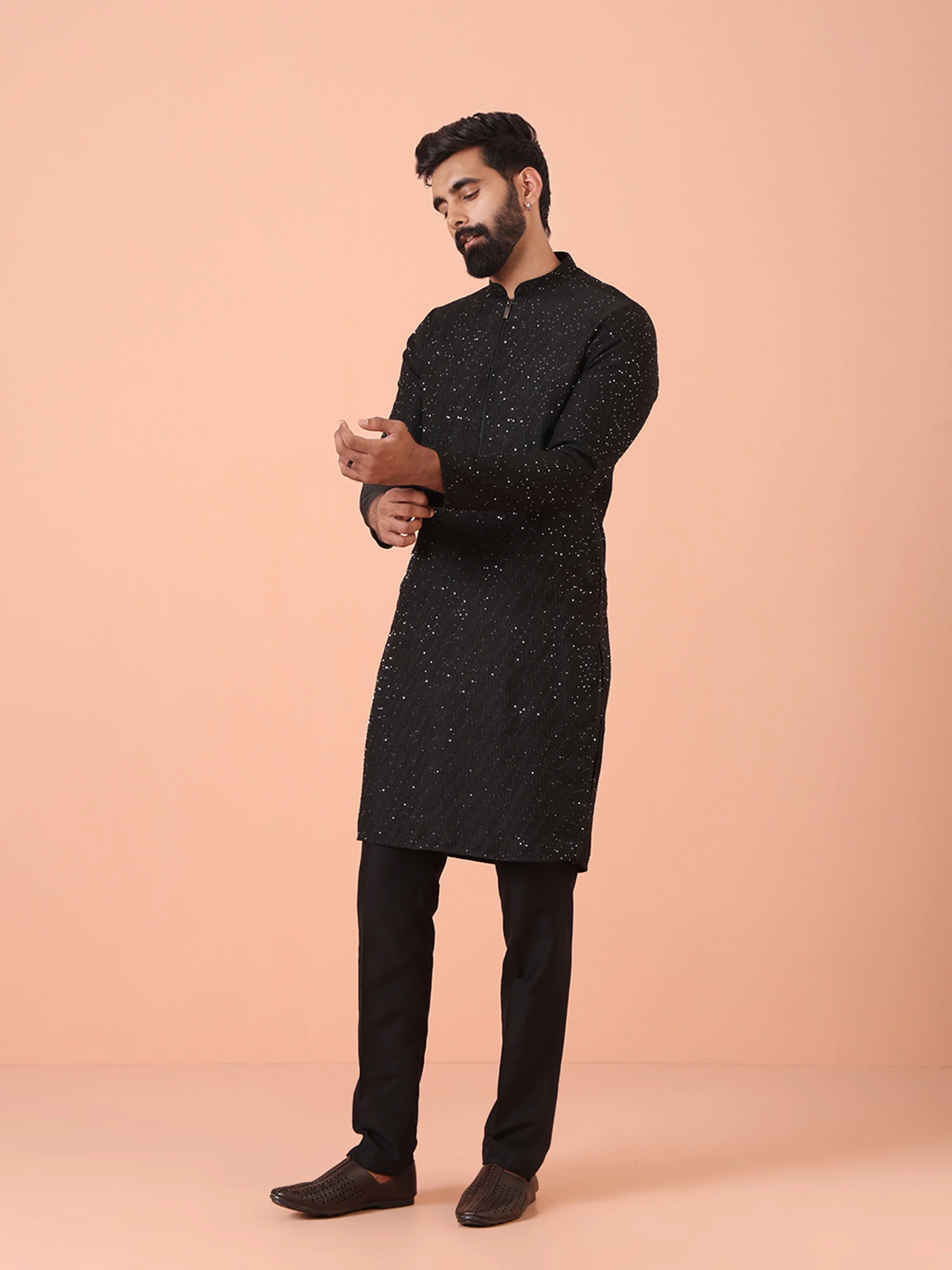 Men Black Embellished Kurta - Image 2
