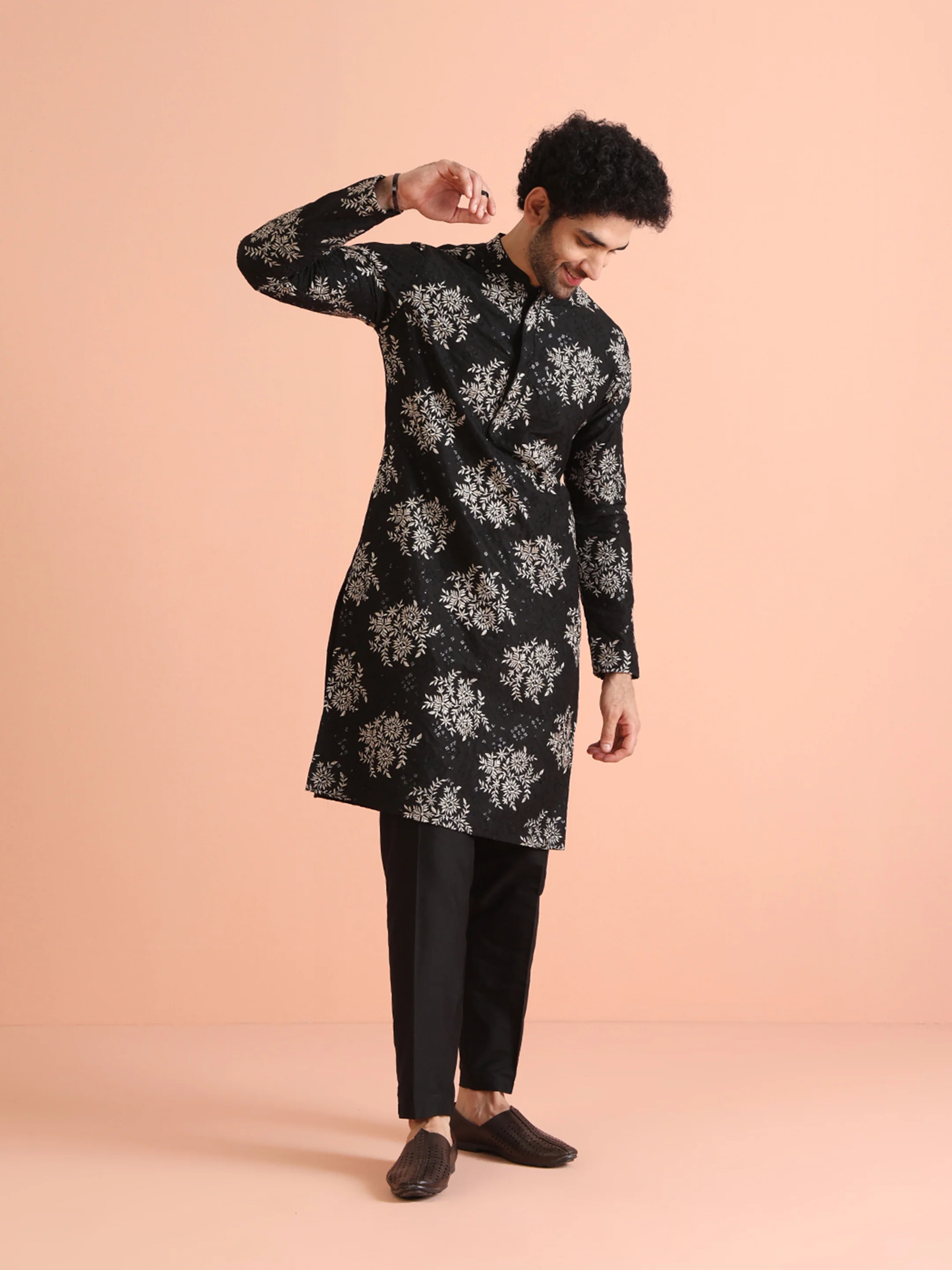 Black & Silver Floral embroidery Kurta - Image 3