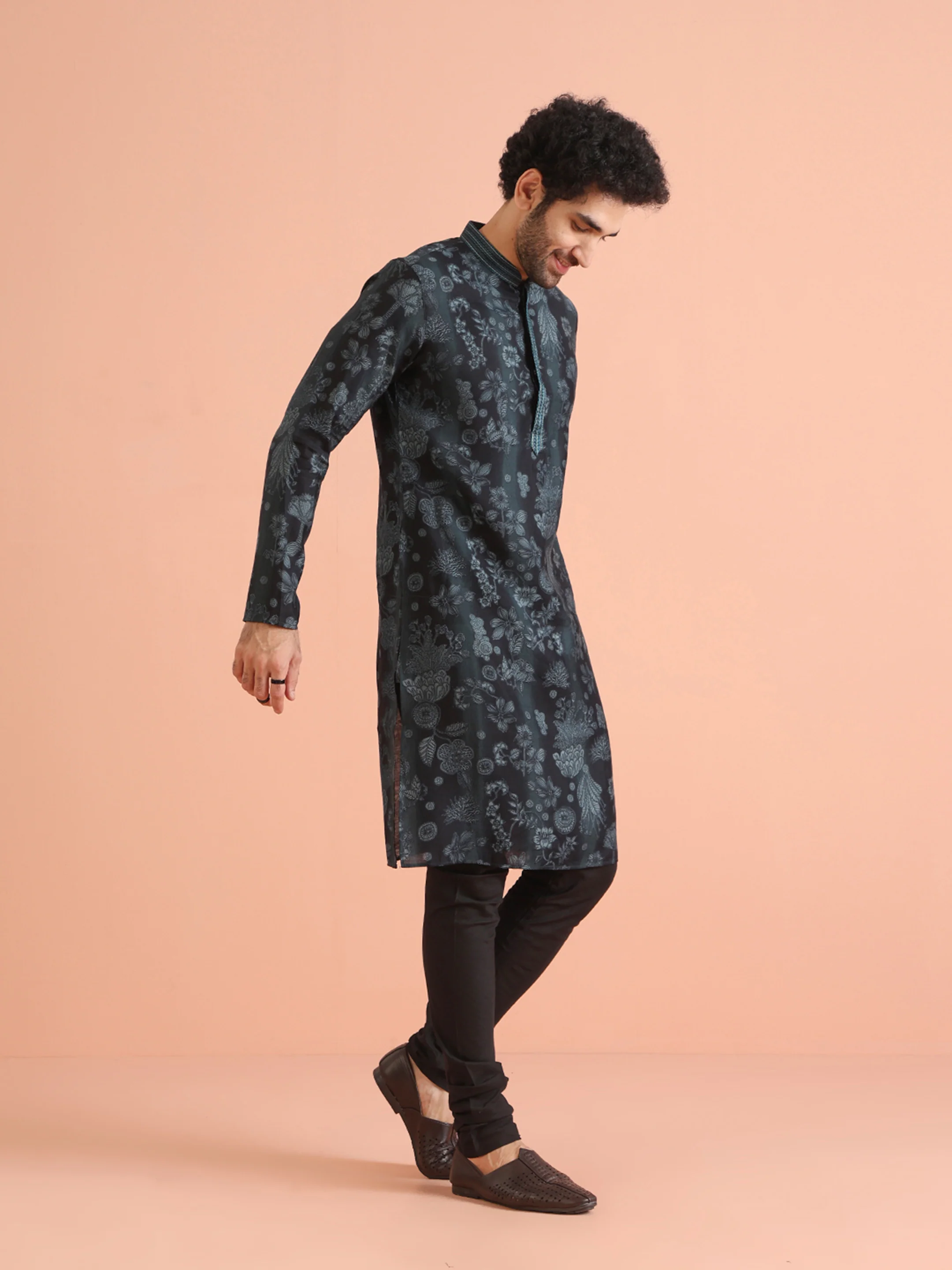 Black Floral Jacquard Silk Blend Kurta - Image 3