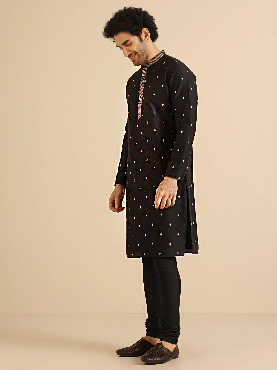 Men Black Kurta Churidar Set - Image 3