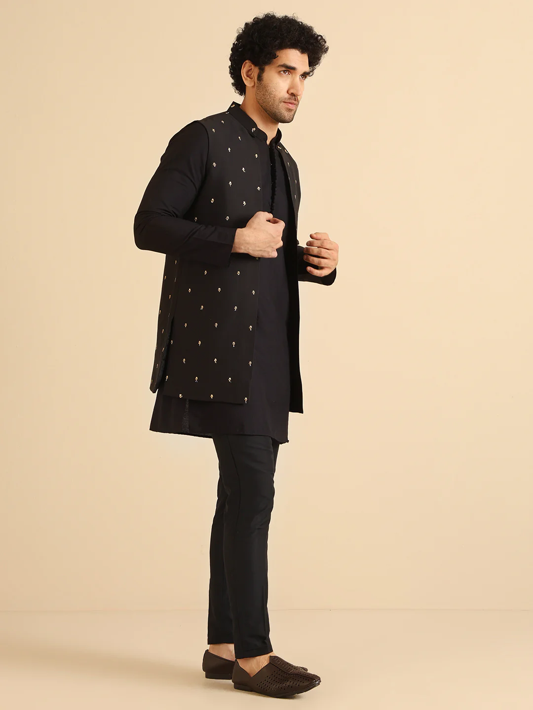 Black Embroidered Jacket Set - Image 3