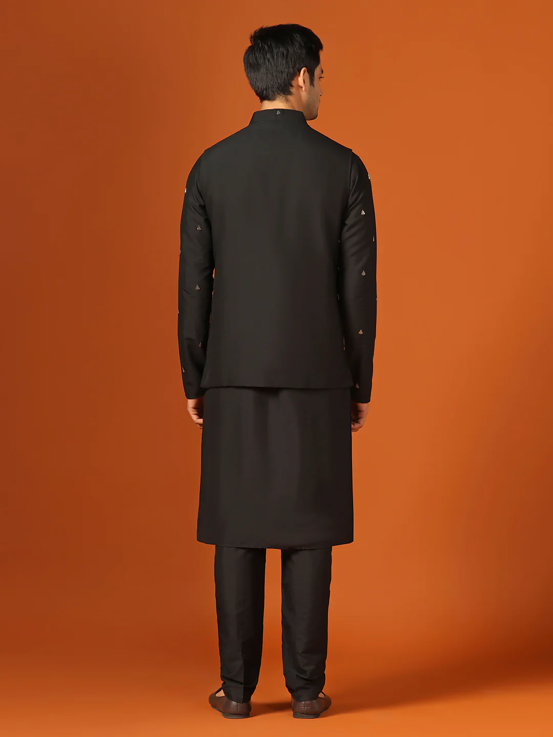 Kisah Men Black Kurta Jacket Trouser Set - Image 4