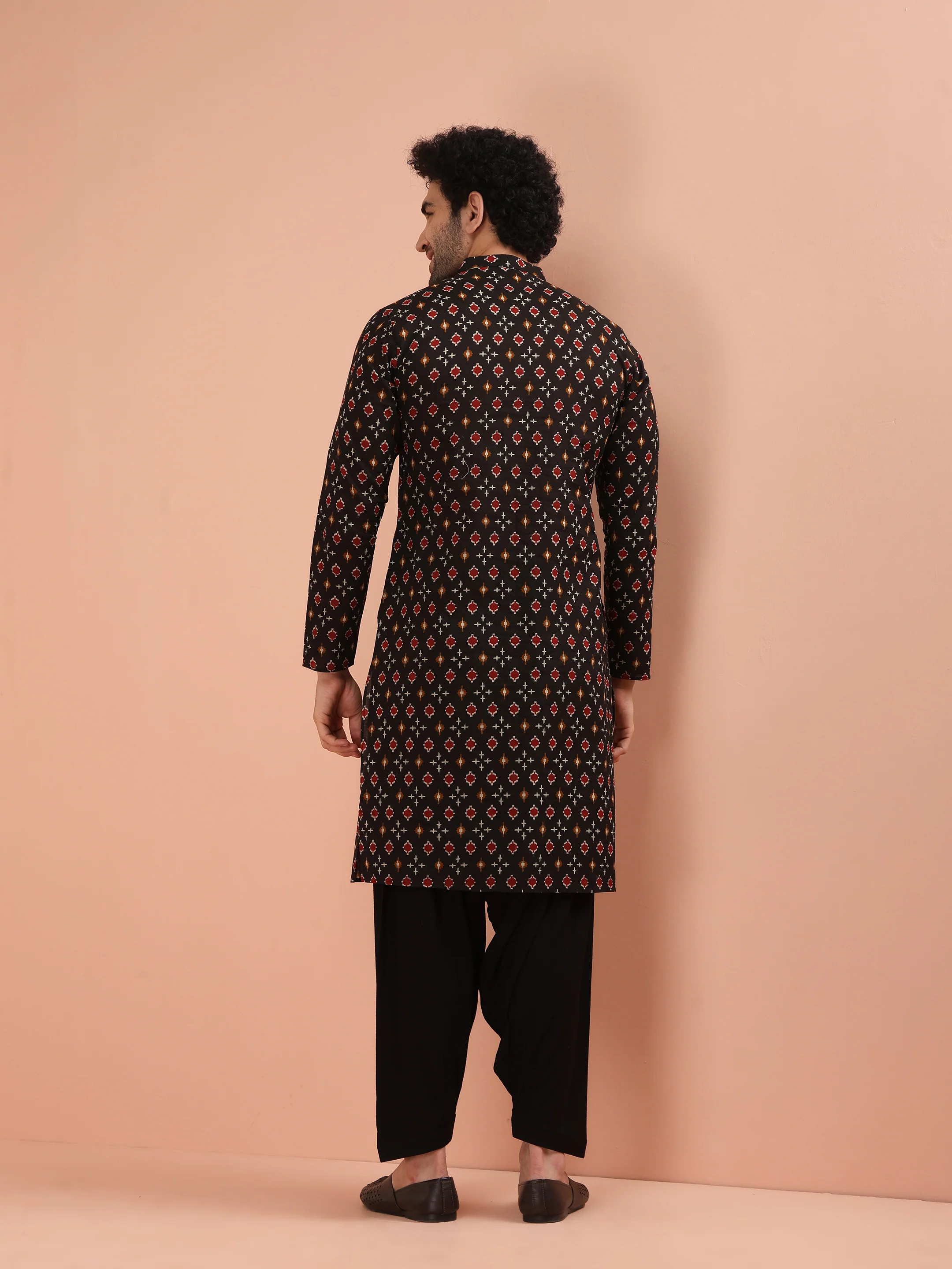 Men Black Printed Kurta - Image 5