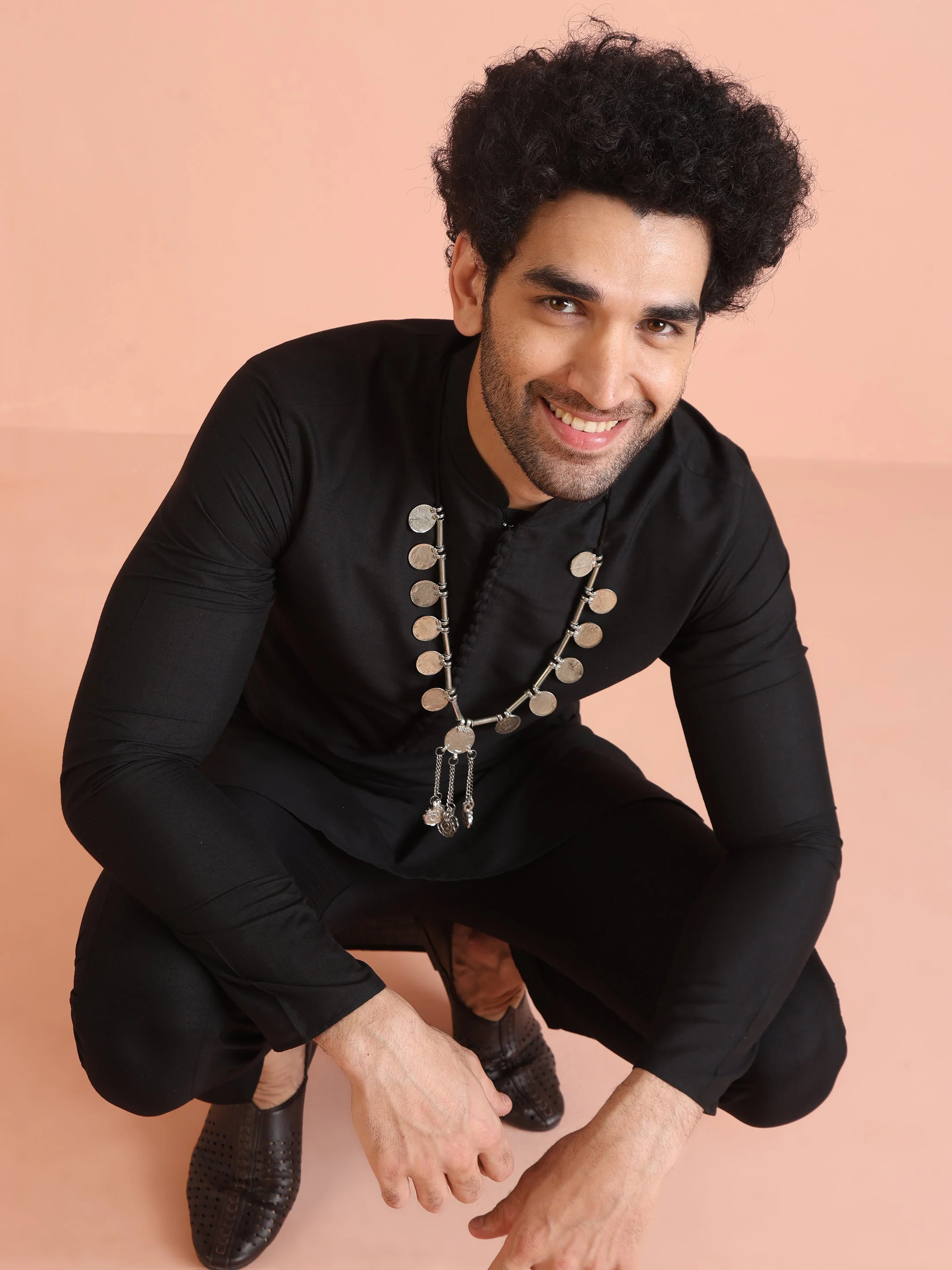 Black Solid Mid Kurta - Image 11