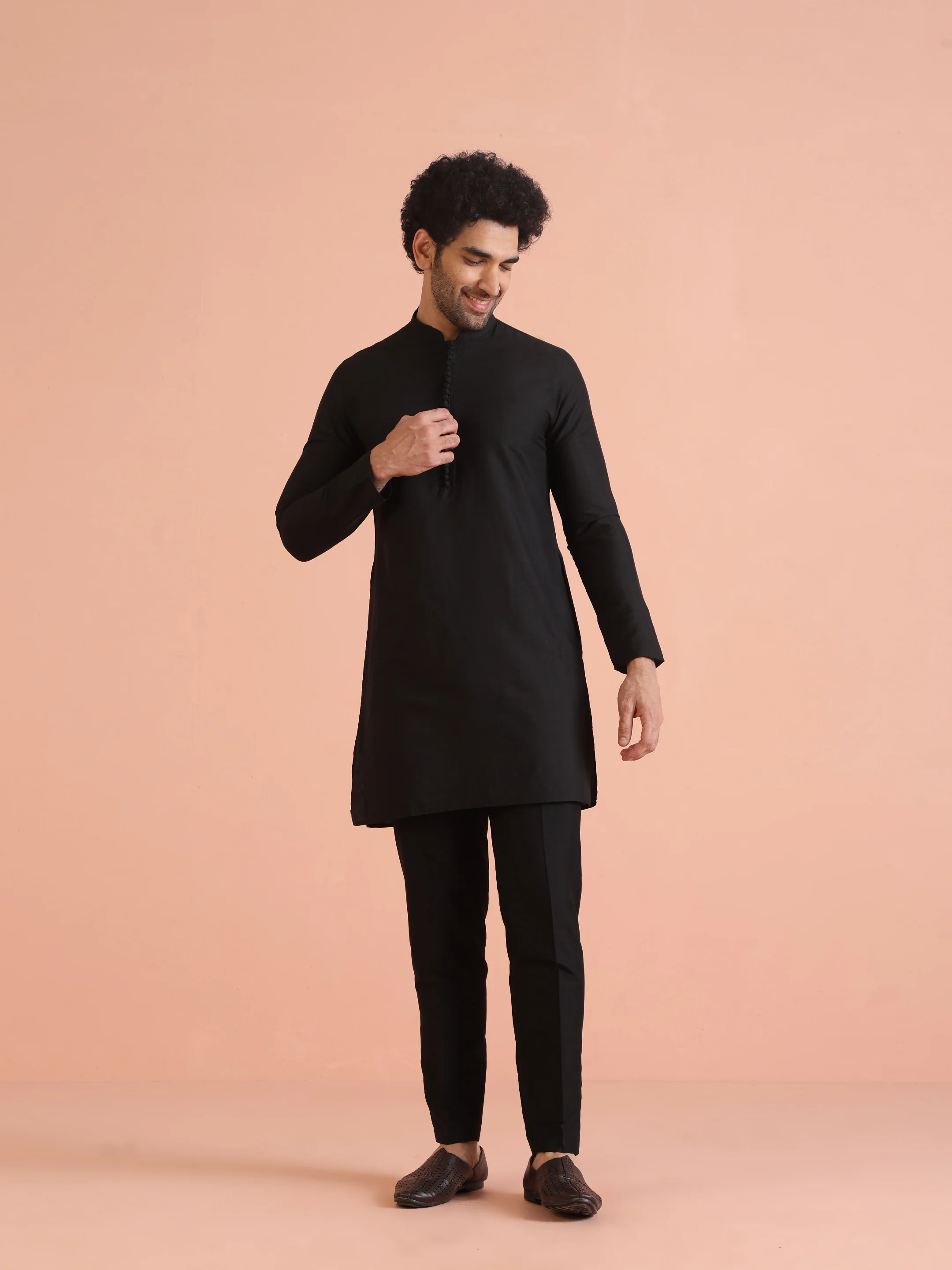 Black Solid Mid Kurta - Image 6
