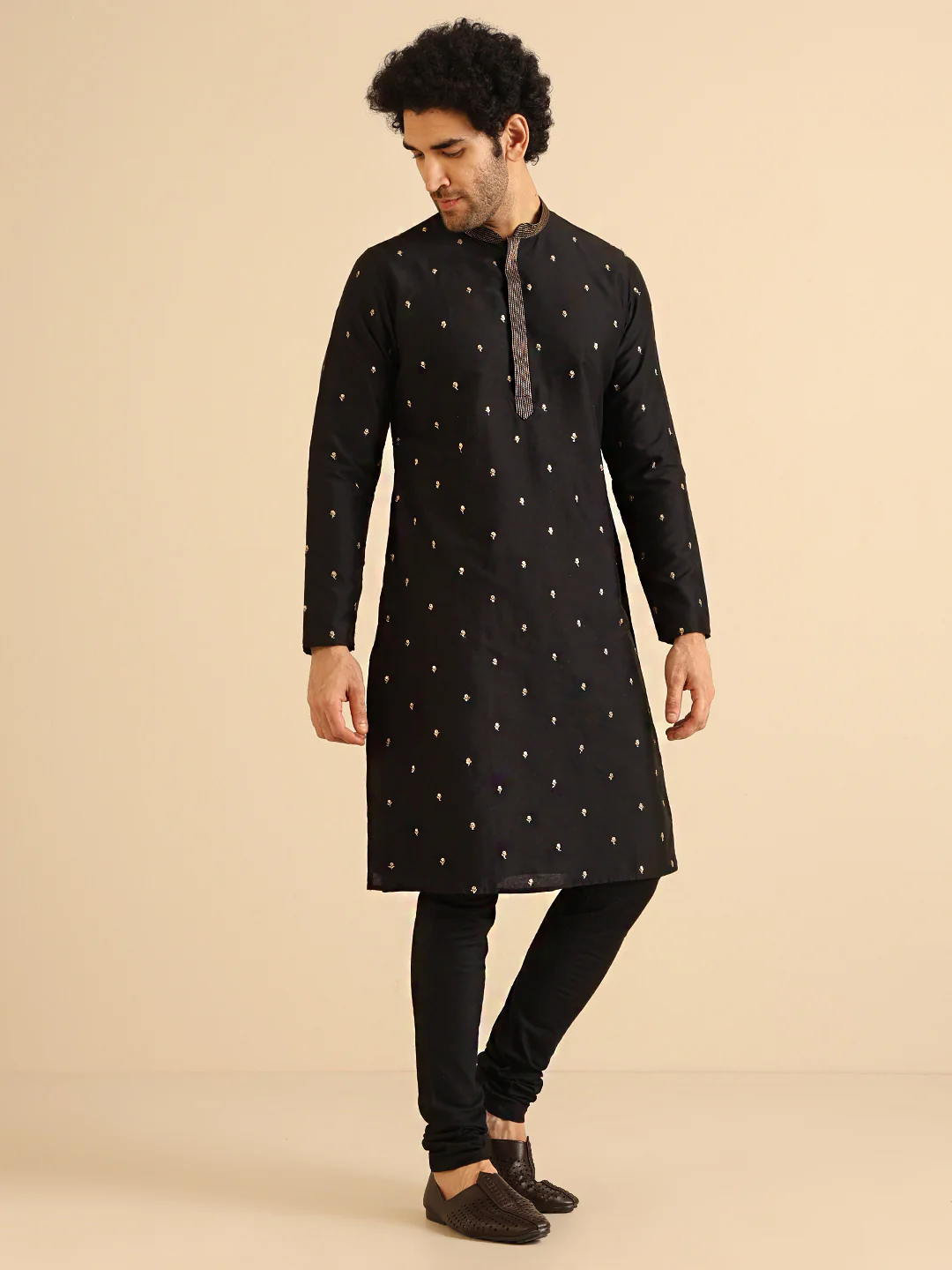 Black Silk Blend Embroidered Kurta - Image 3