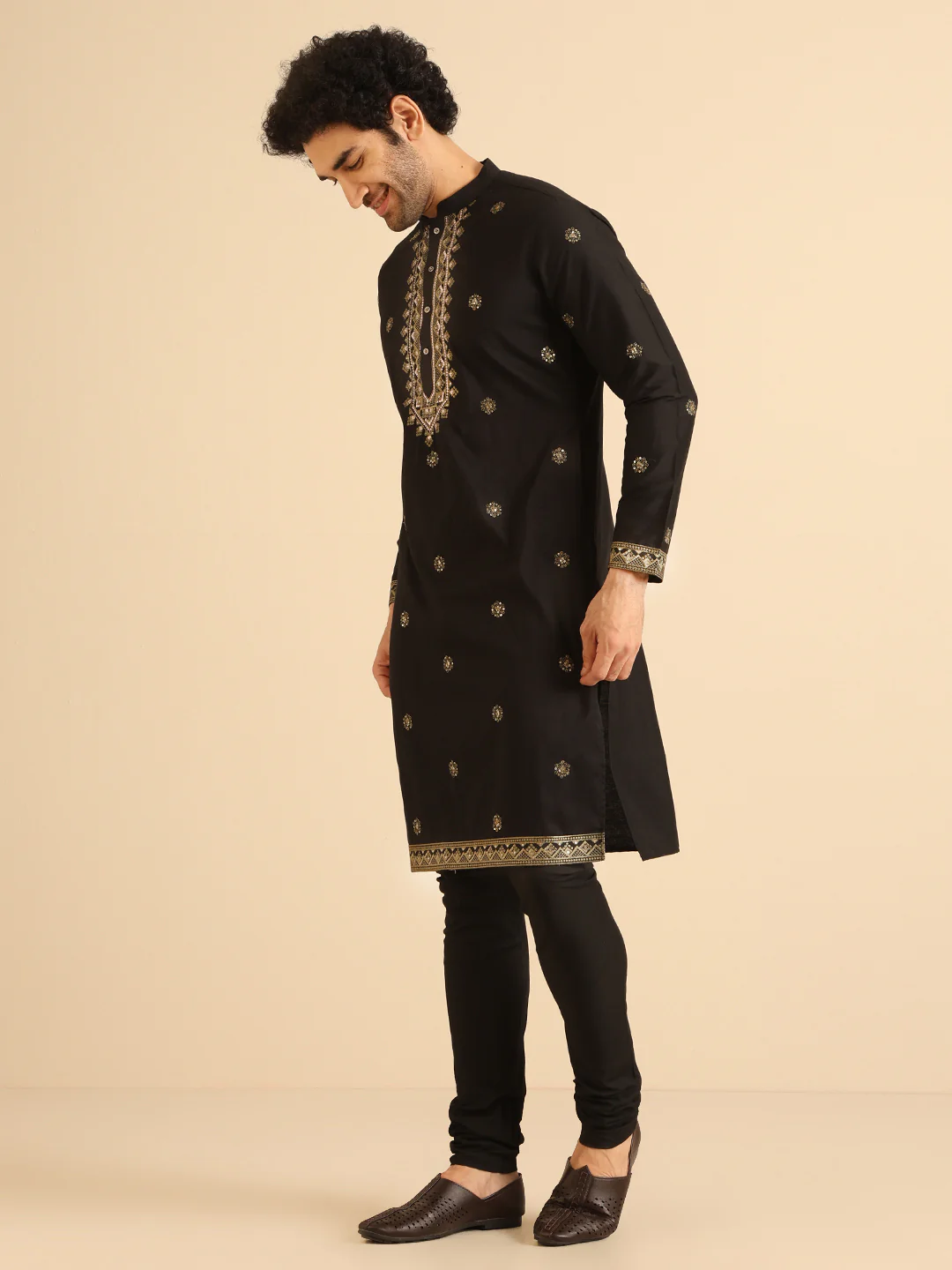 Black Silk Blend Heavy Embroidered Kurta - Image 3