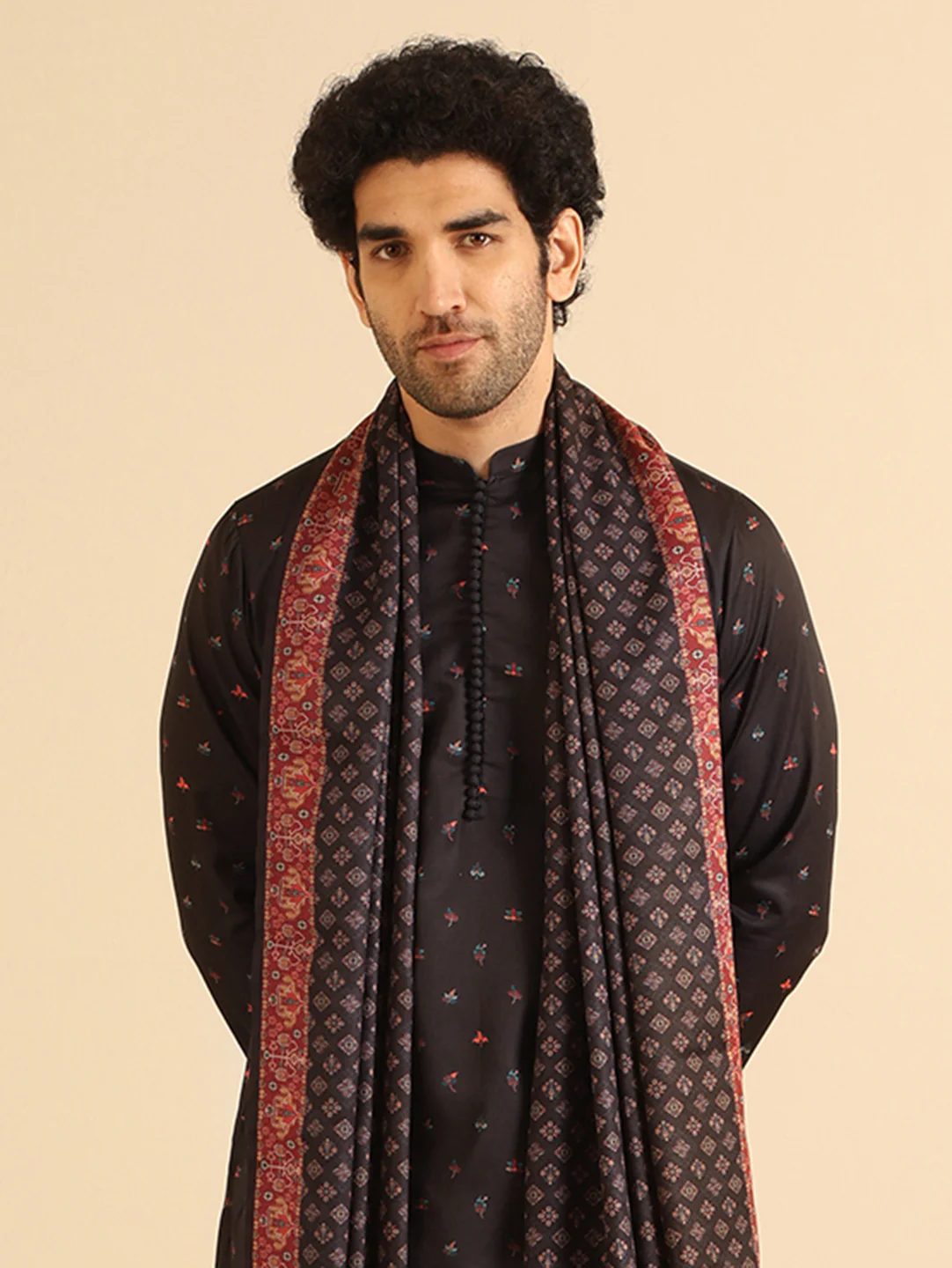 Men Black Kurta Trouser Dupatta Set - Image 5