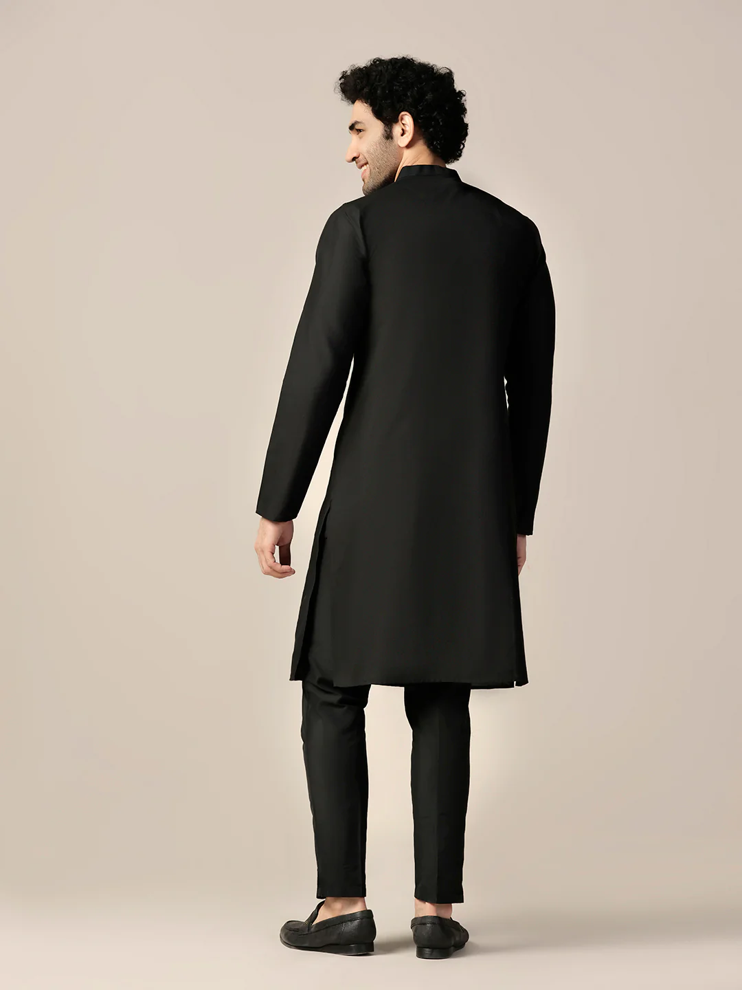 Men Black Kurta Trouser Set - Image 4