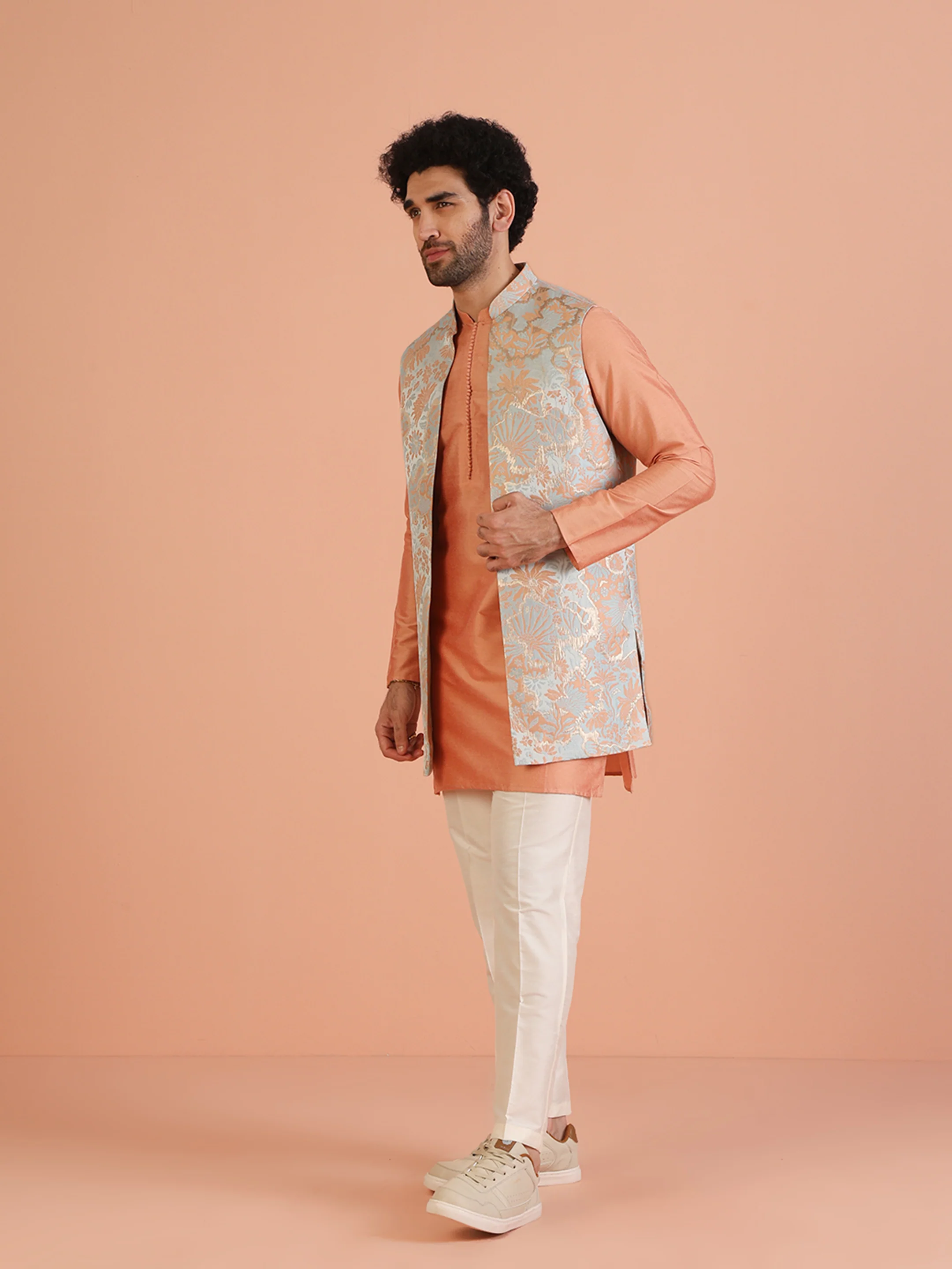 Blue Floral Jacquard Nehru Jacket Pink Kurta Set - Image 3