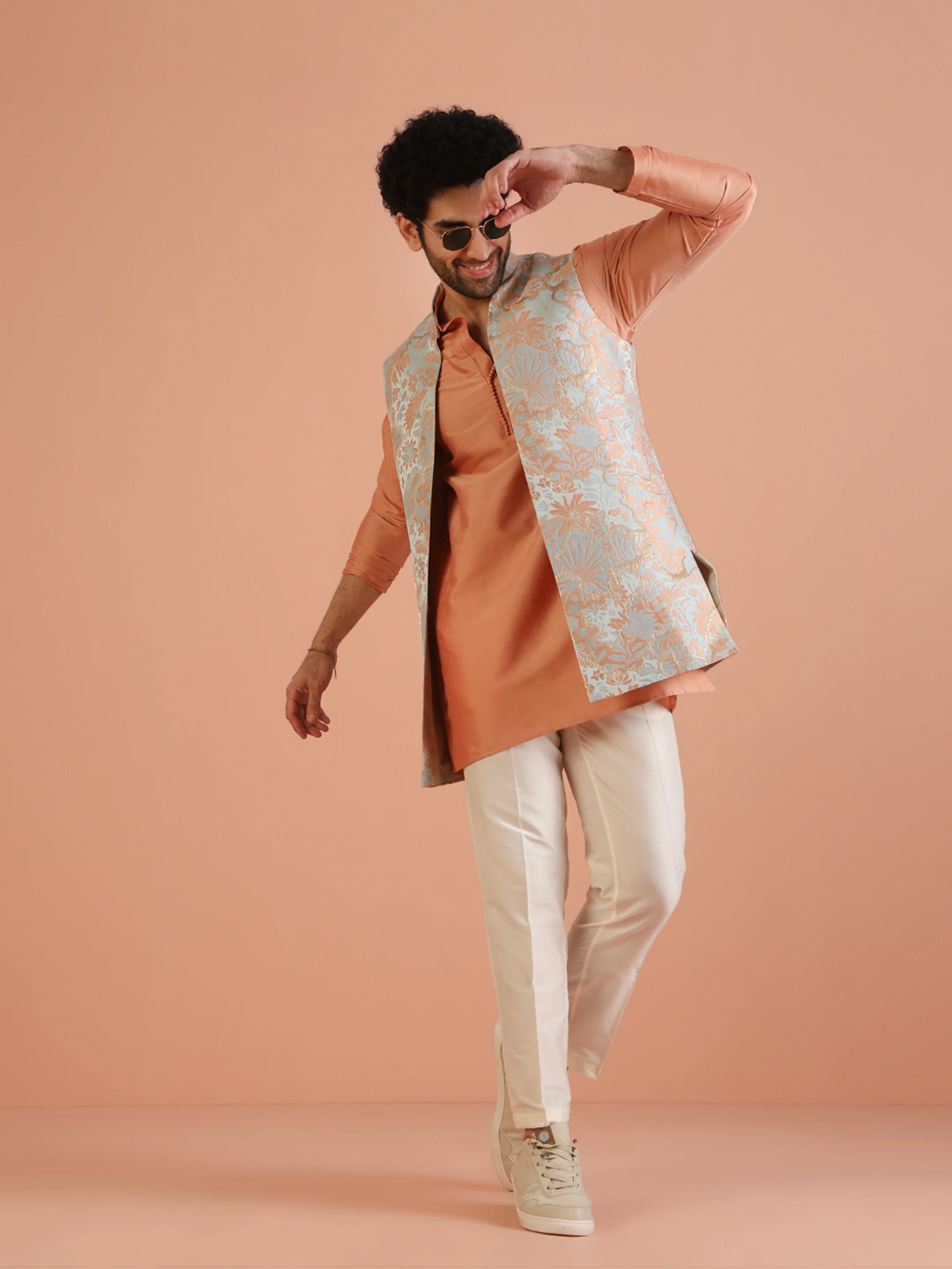 Blue Floral Jacquard Nehru Jacket Pink Kurta Set - Image 4
