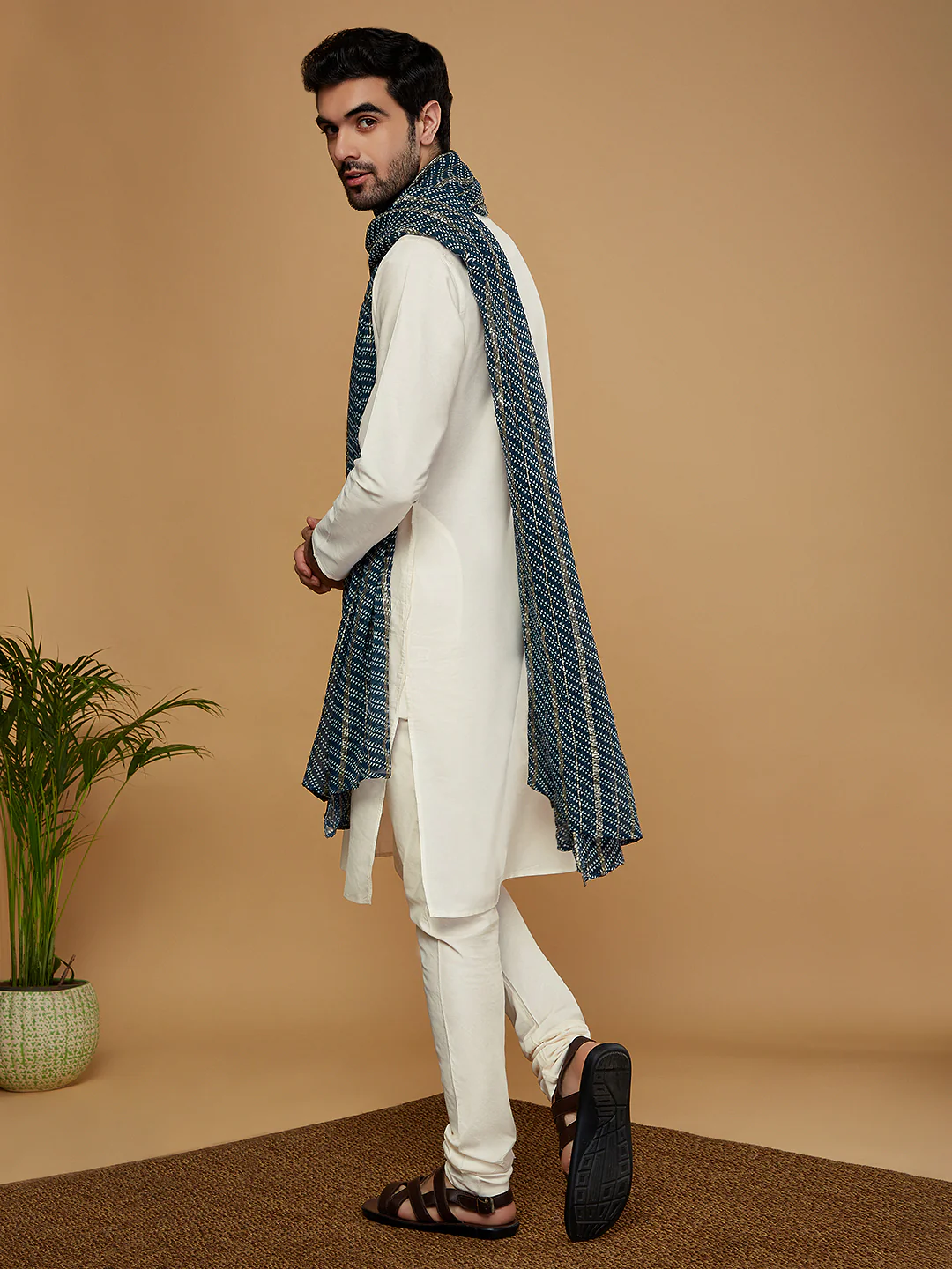 Blue Silk Printed Ethnic Dupatta. - Image 4