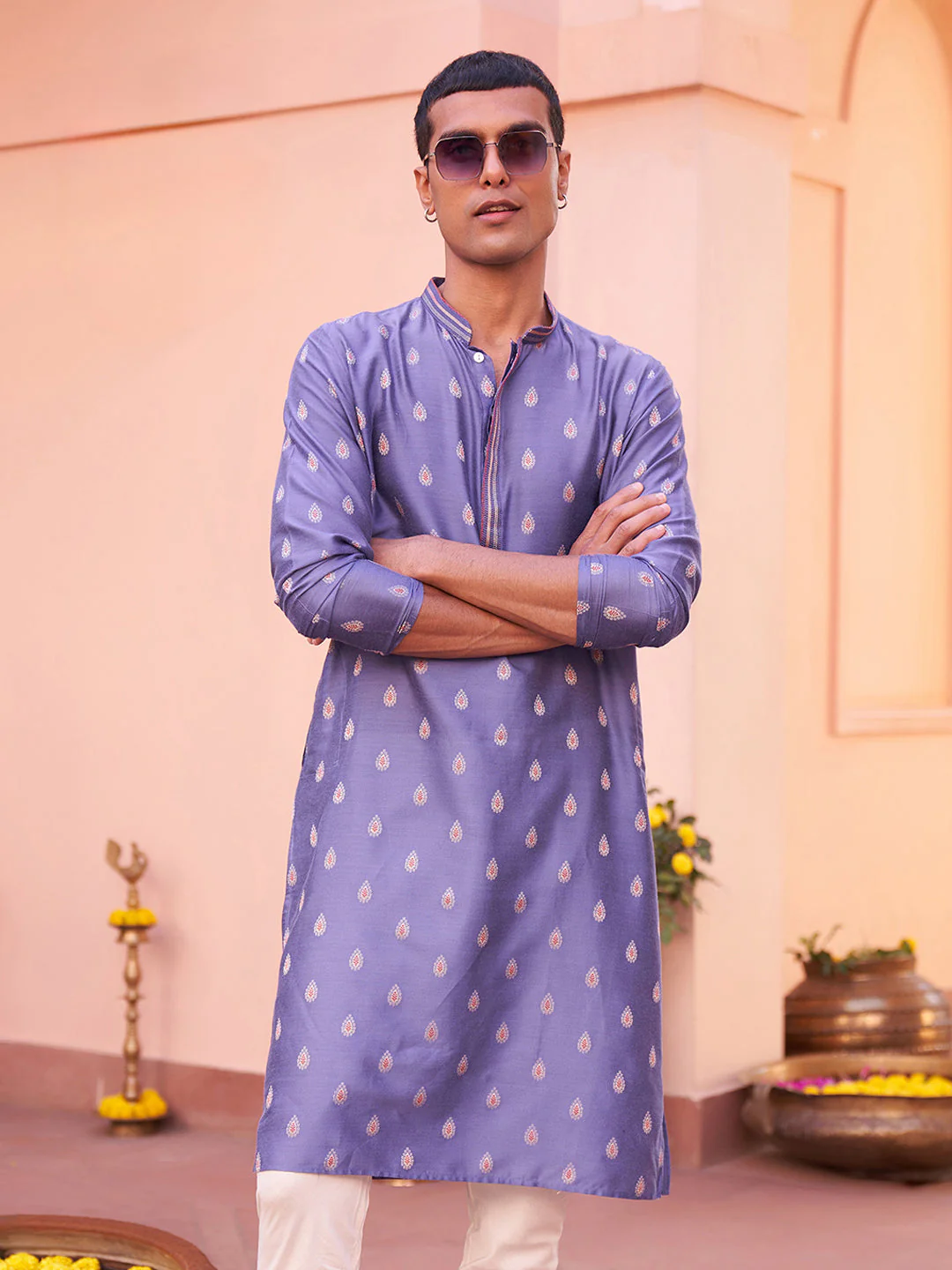 Lavender Kurta with Silver Buta Print and Contrast Placket - Image 8