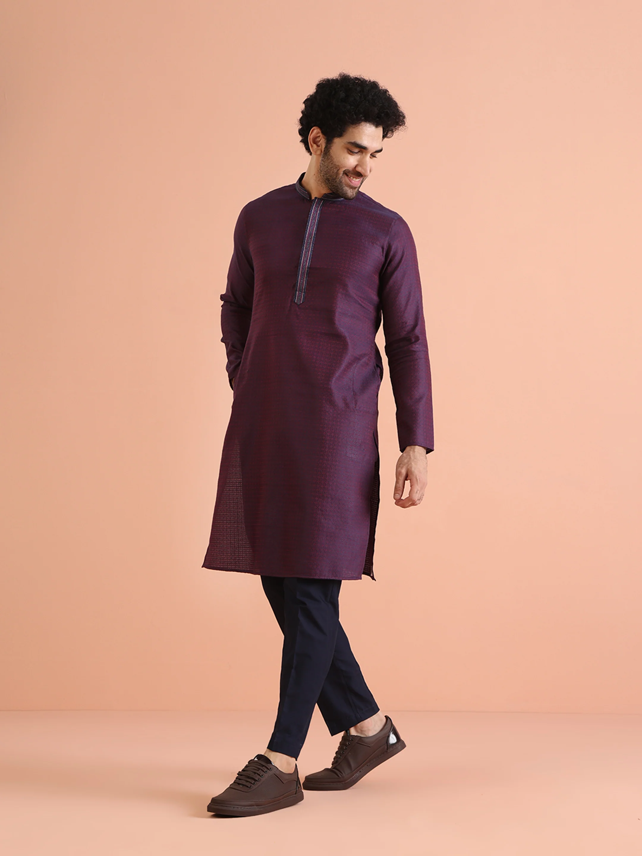 Men Blue Ethnic Motifs Kurta Trouser Set - Image 4