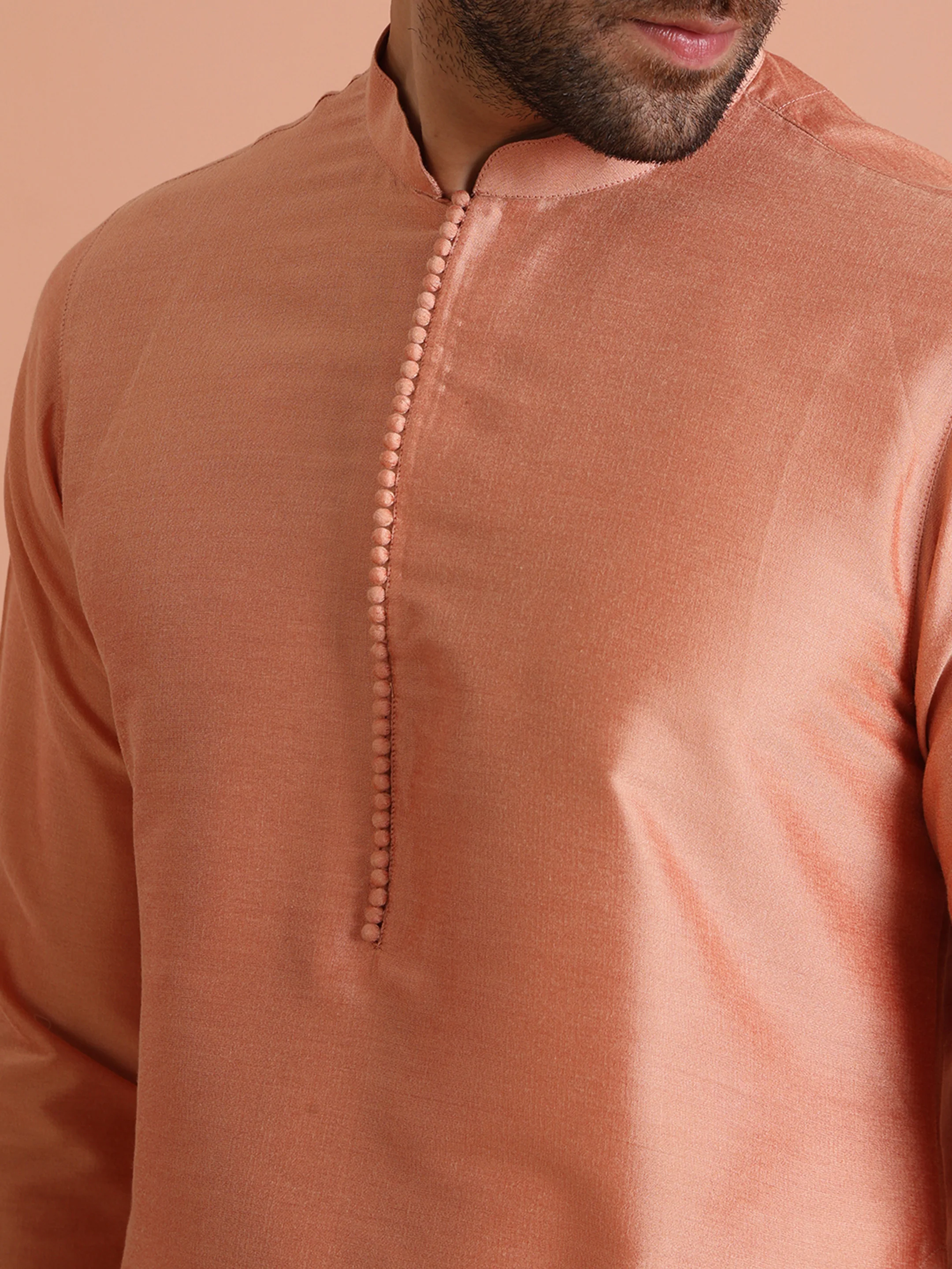 Peach Silk Blend Solid Mid Kurta Trouser Set - Image 5