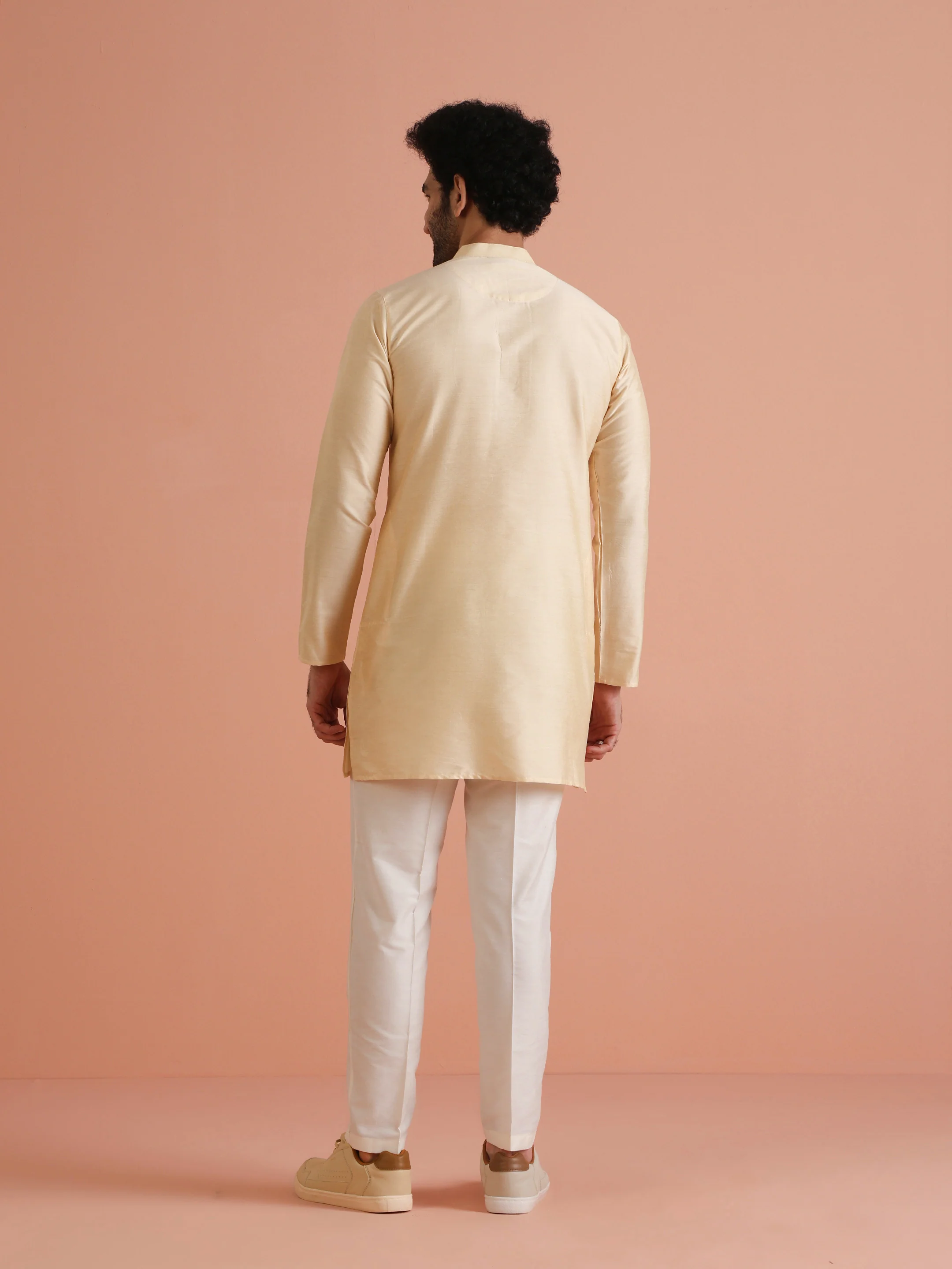 Beige Silk Blend Solid Mid Kurta - Image 4
