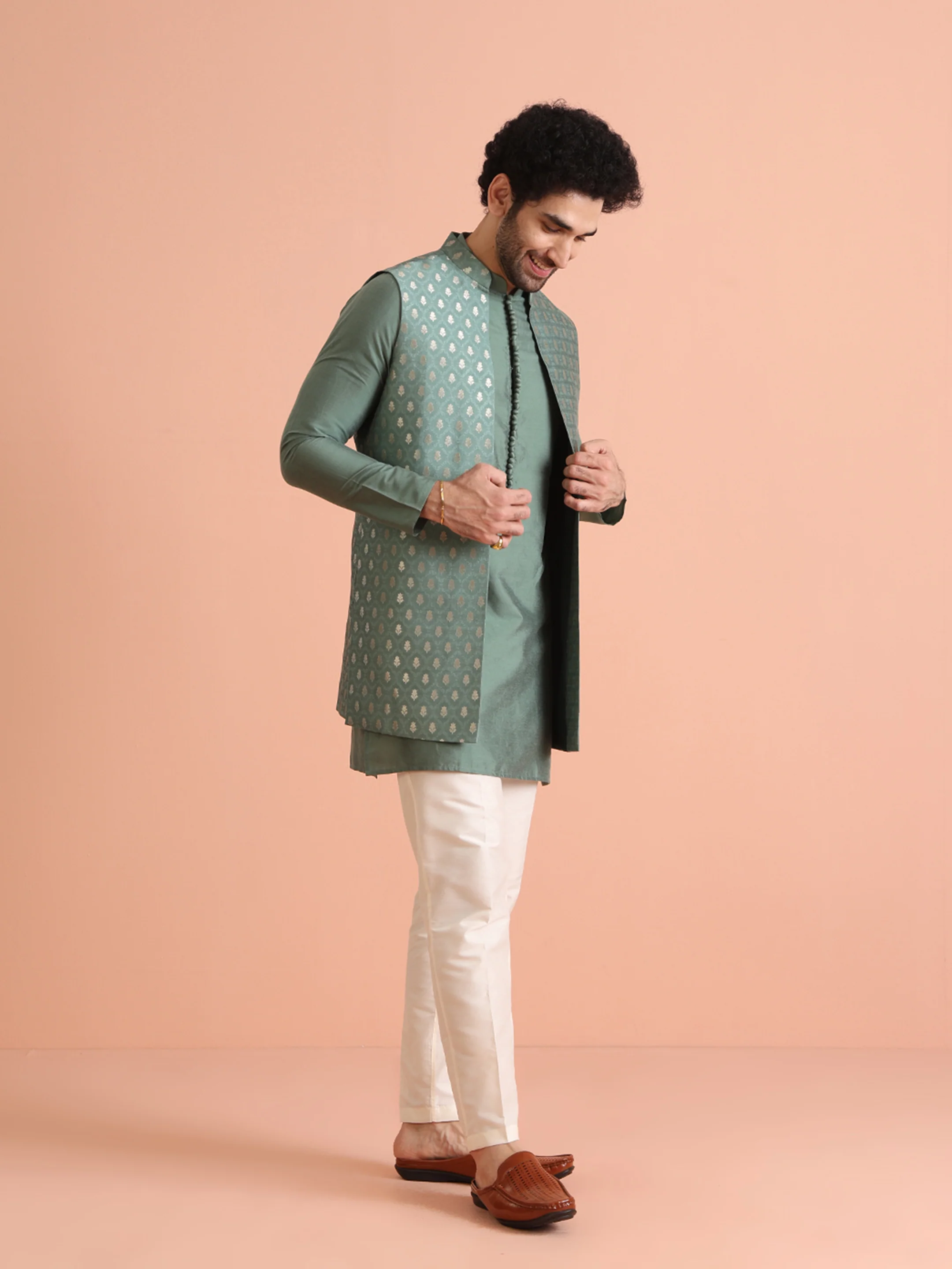 Green Silk Blend Woven Jacket Kurta Trouser Set - Image 2