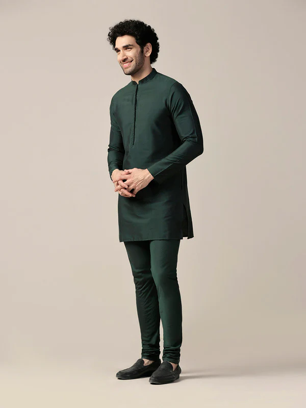 Green Silk Blend Solid Kurta with Churidar - Image 3