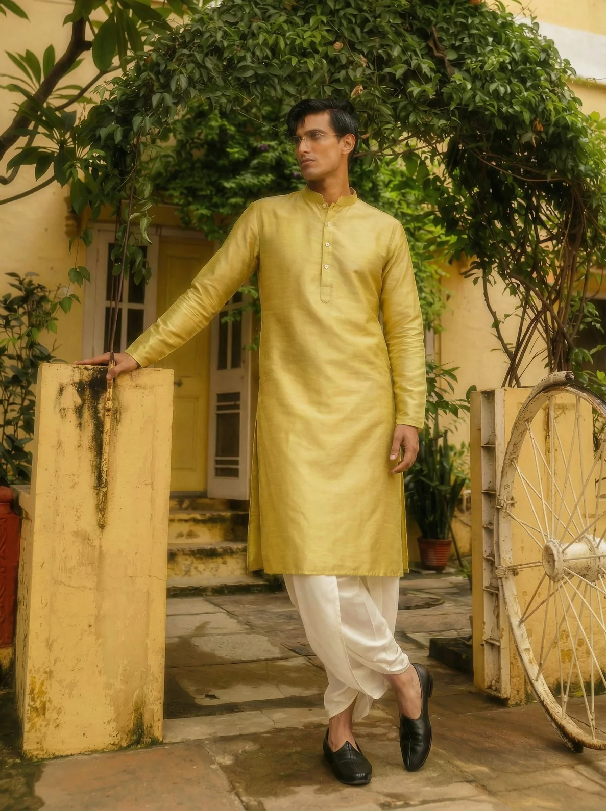 Lime Green Solid Plain Kurta - Image 7