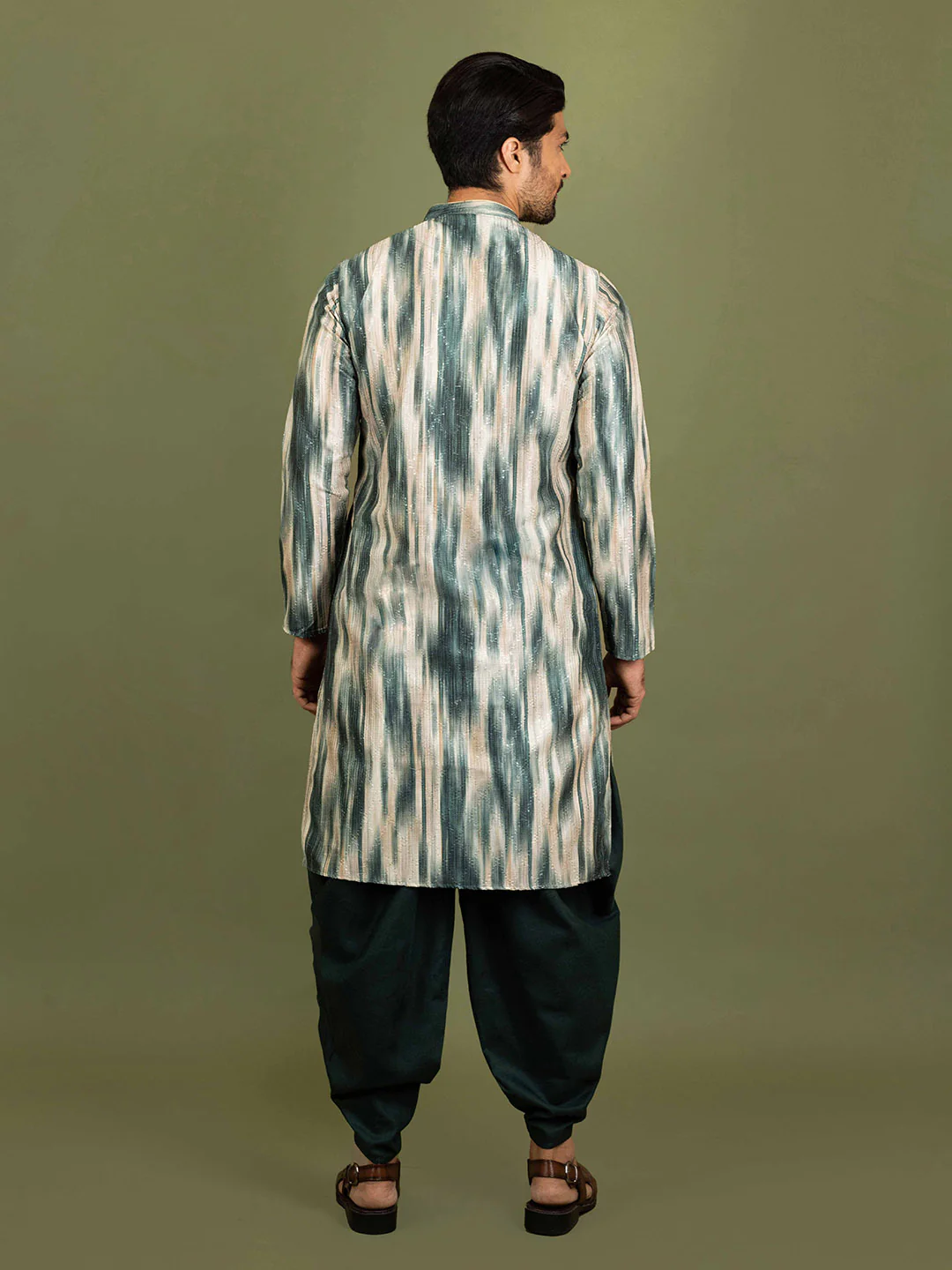 Men Green Abstract Kurta - Image 4