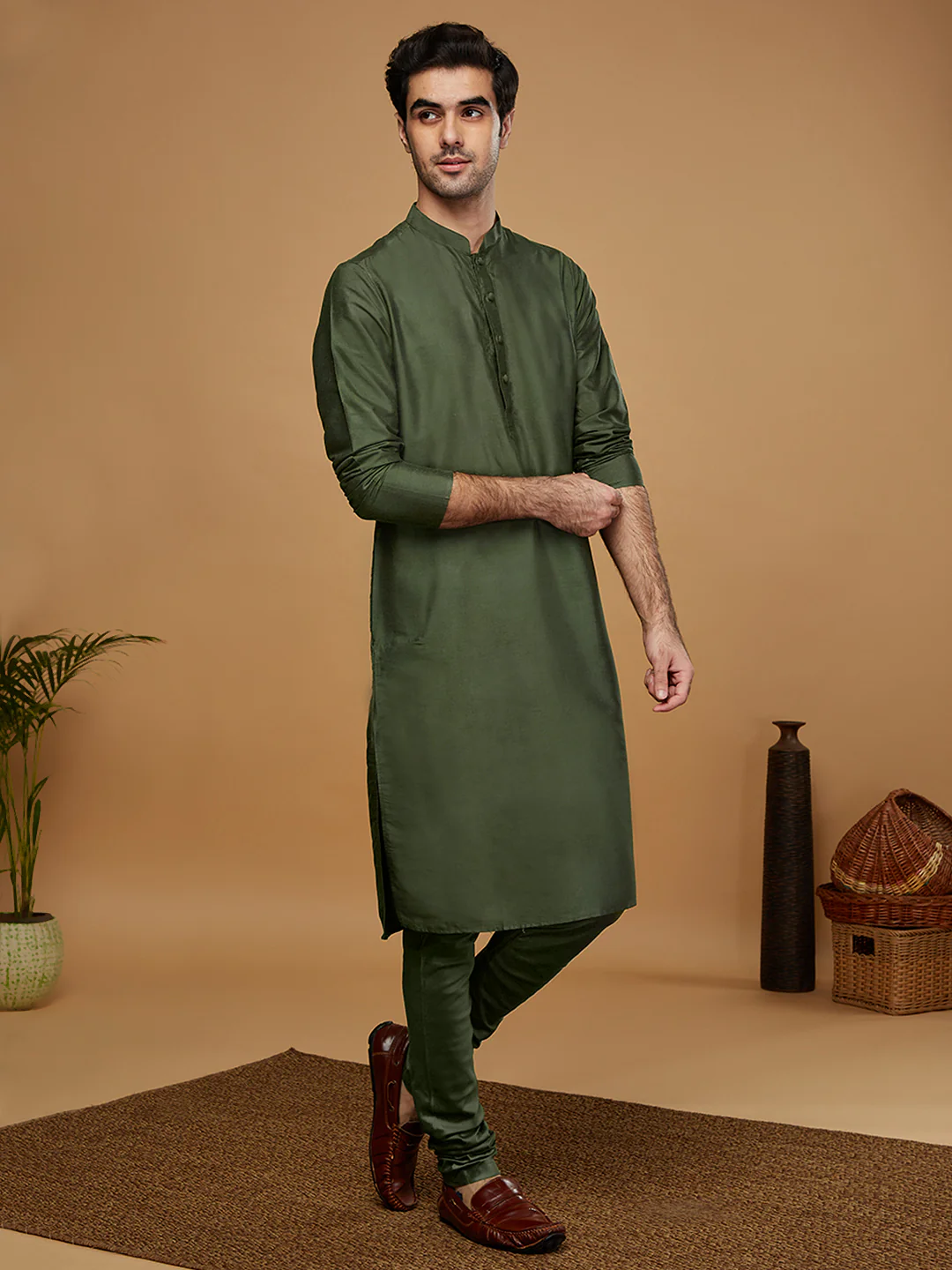Green Silk Blend Solid Long Kurta - Image 2