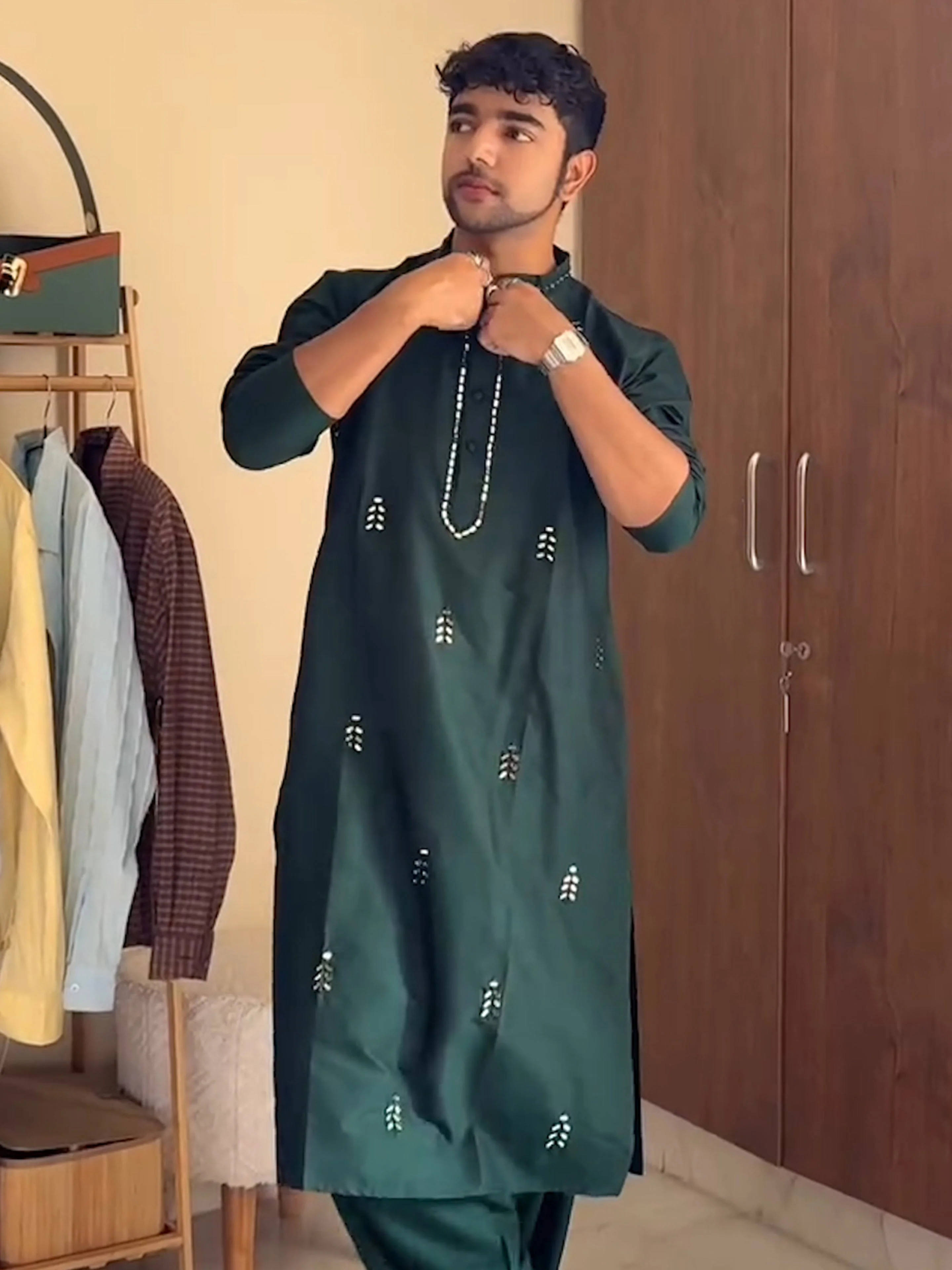 Dark Green Silk Blend Mirror Work Kurta - Image 9