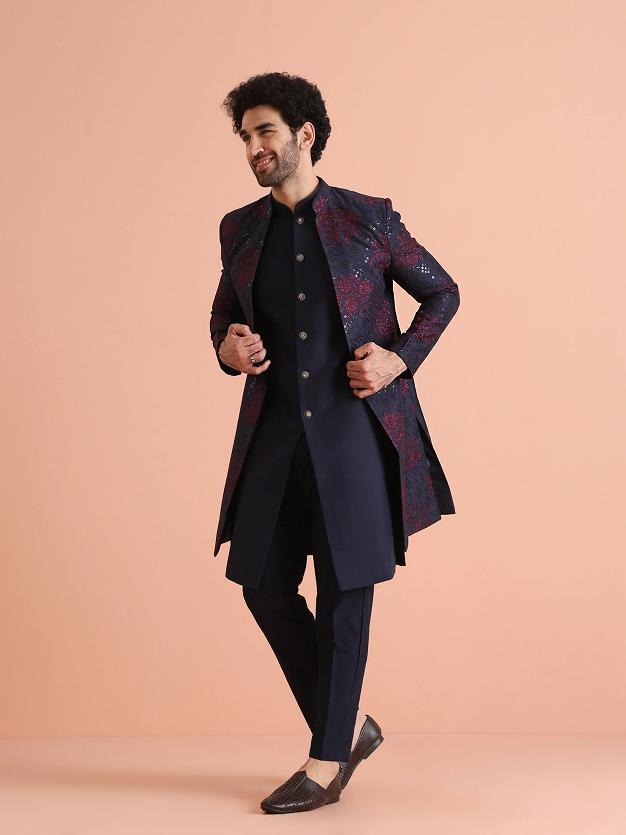 Navy Silk Blend Red Textured Sherwani Trouser Set - Image 4
