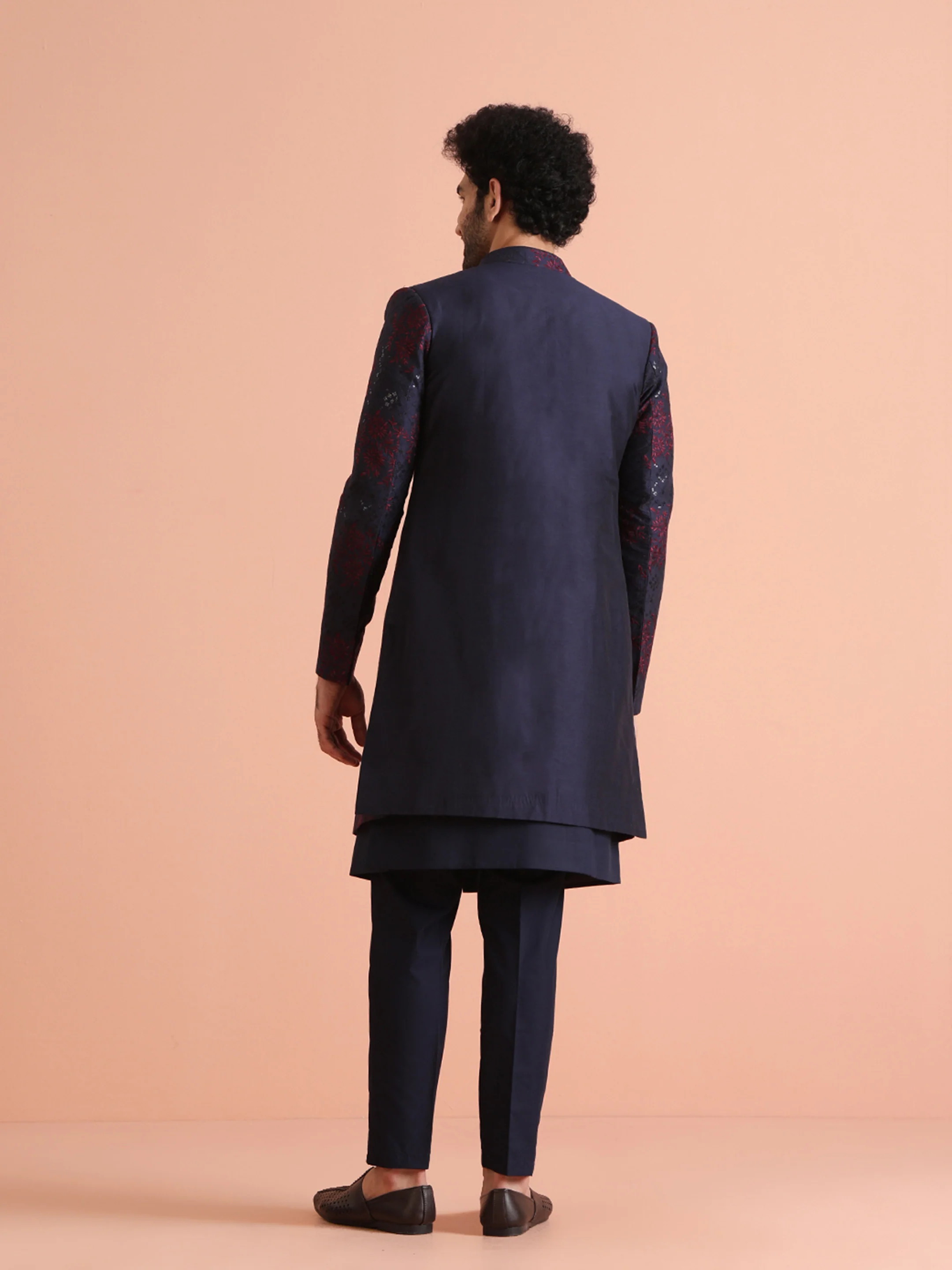 Navy Silk Blend Red Textured Sherwani Trouser Set - Image 5