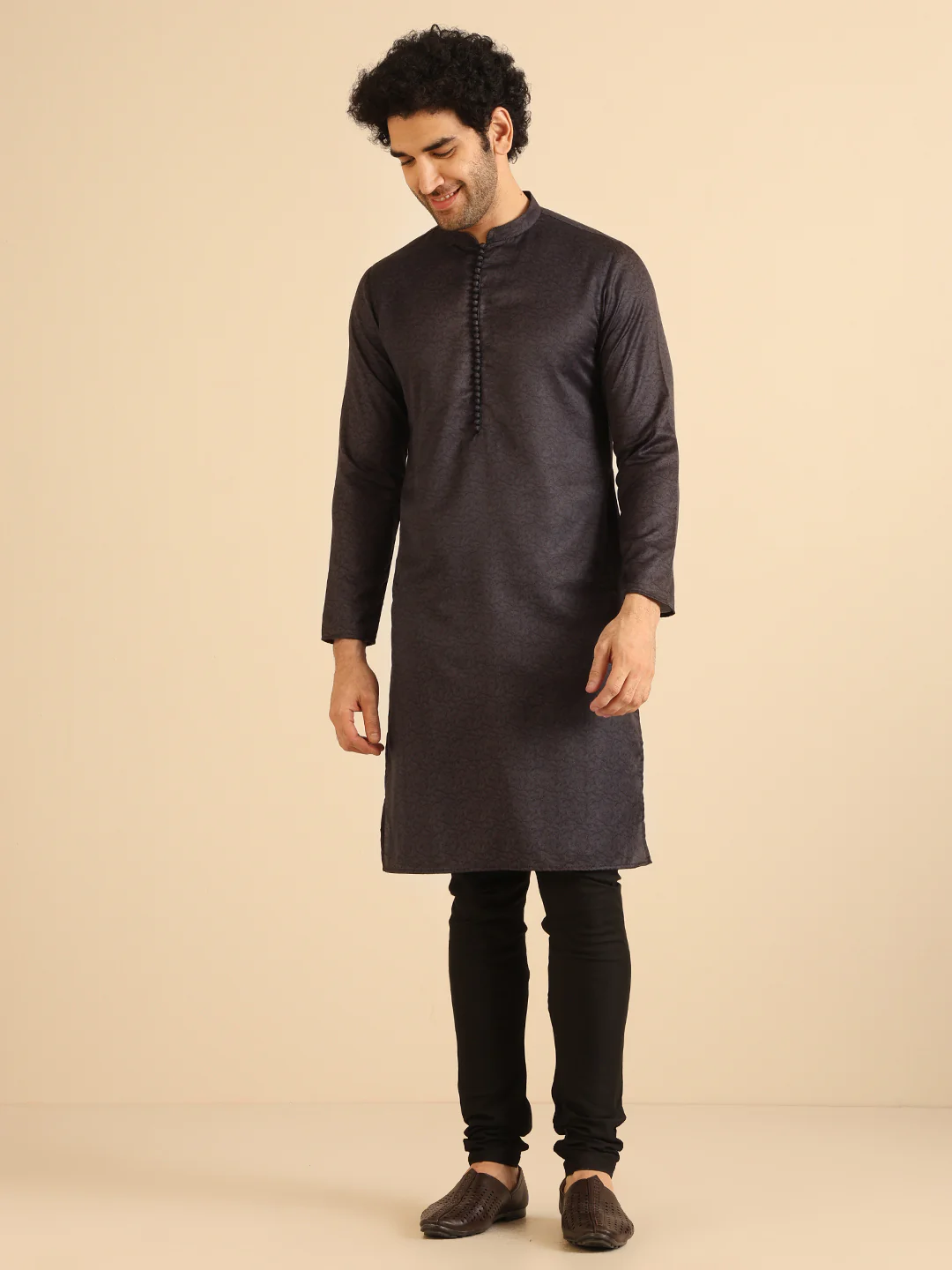 Men Grey Kurta Churidar Dupatta Set - Image 7