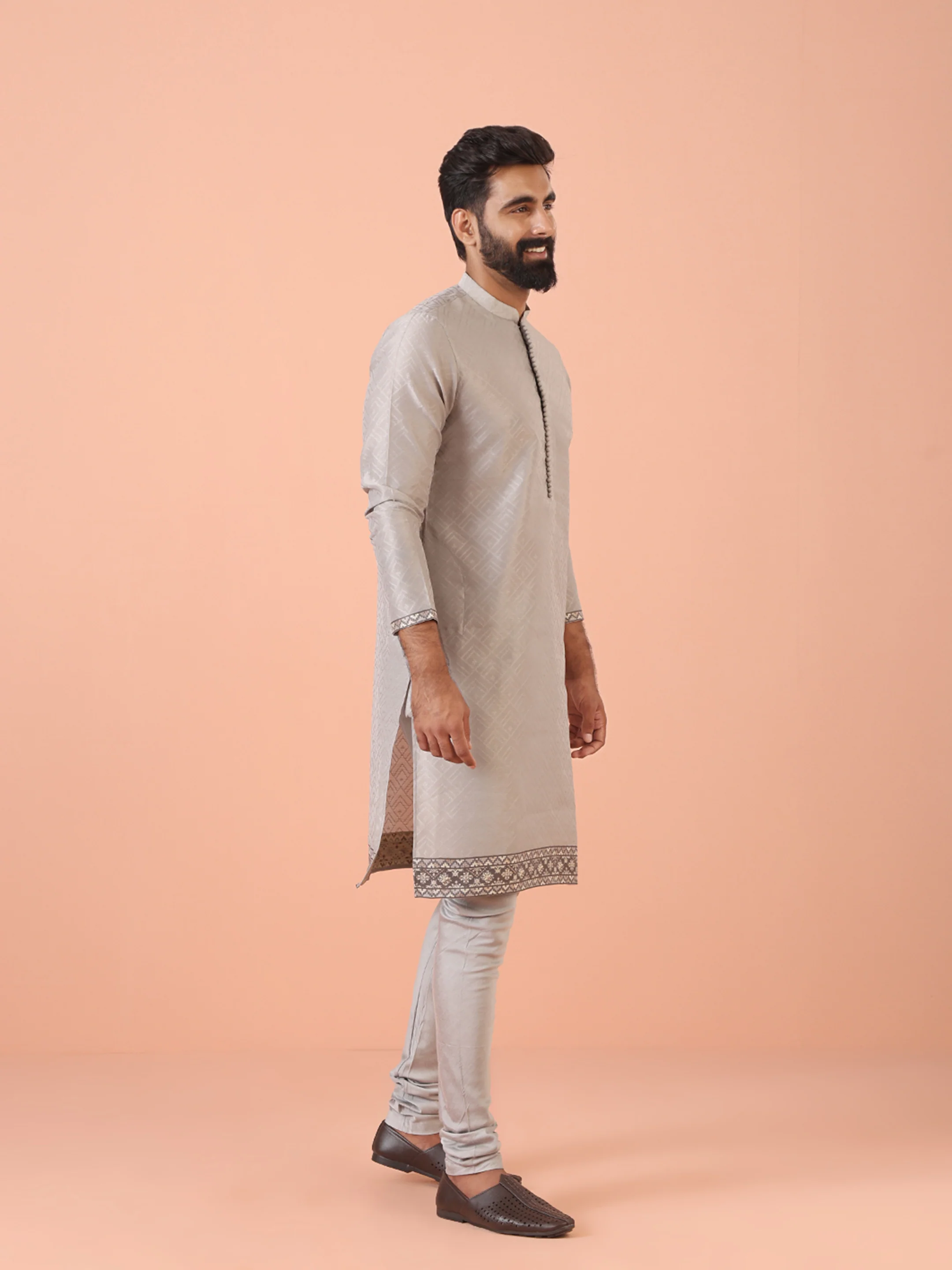 Grey Jacquard Kurta with  Hem Detailing - Image 3