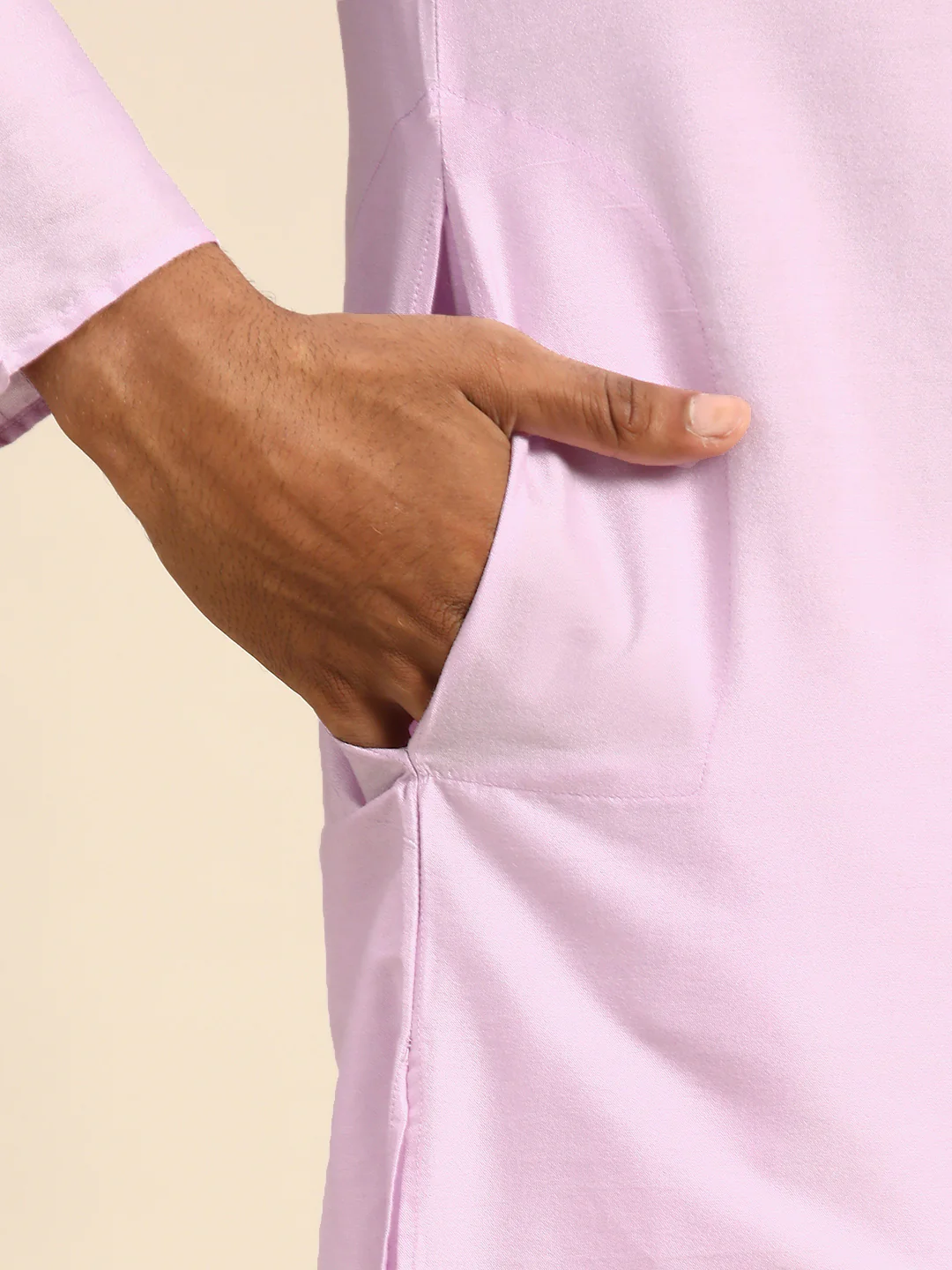 Men Lavender Solid Dyed Kurta - Image 4