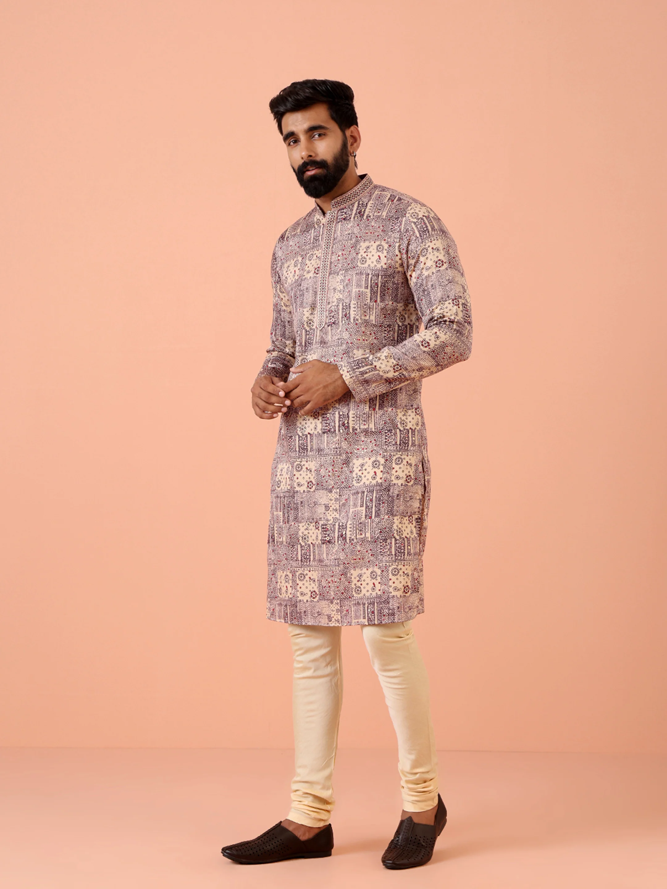 Mauve Kurta with All-Over Geometric Print and Mandarin Collar - Image 2