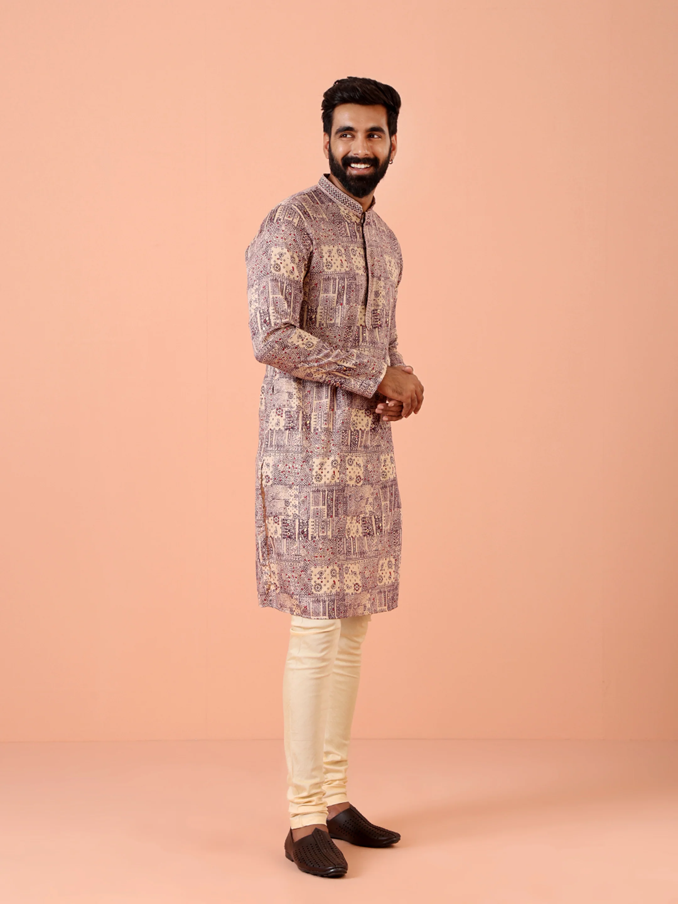 Mauve Kurta with All-Over Geometric Print and Mandarin Collar - Image 3