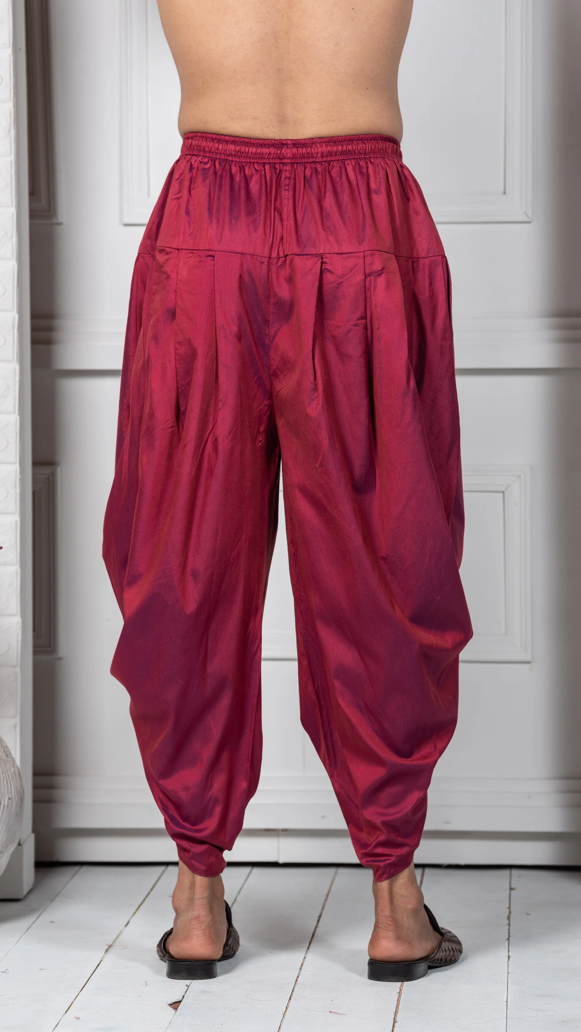 Magenta Solid Elasticated Dhoti - Image 4