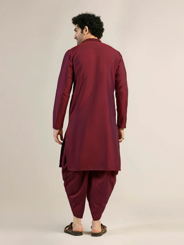Men Magenta Kurta Dhoti Set - Image 4