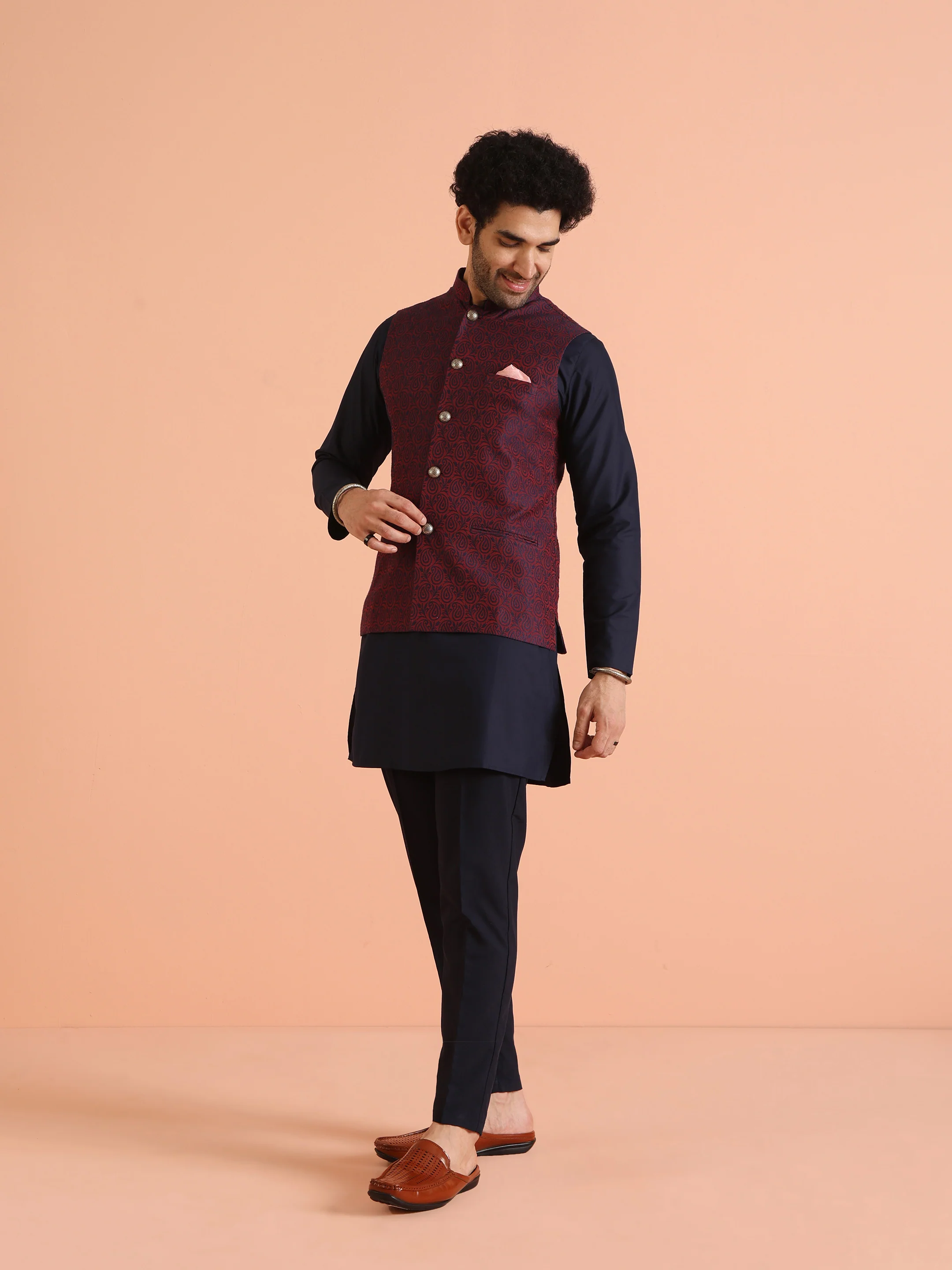 Navy Blue Cotton Silk Magenta Paisley Nehru Jacket Kurta Trouser - Image 3