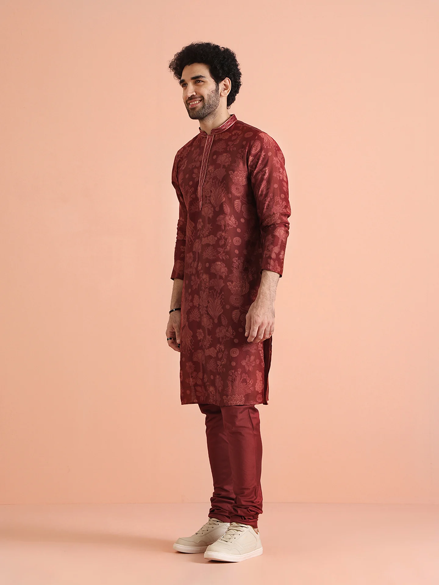 Maroon Silk Blend Floral Printed Kurta - Image 3