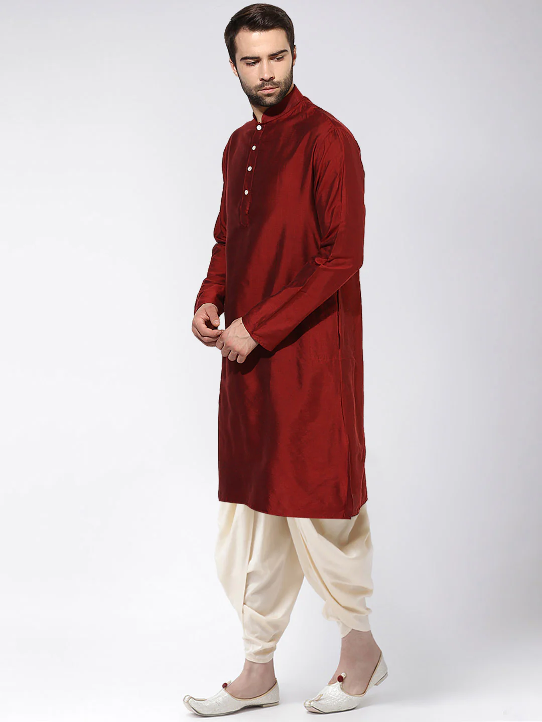 Maroon Silk Blend Solid Long Kurta - Image 2
